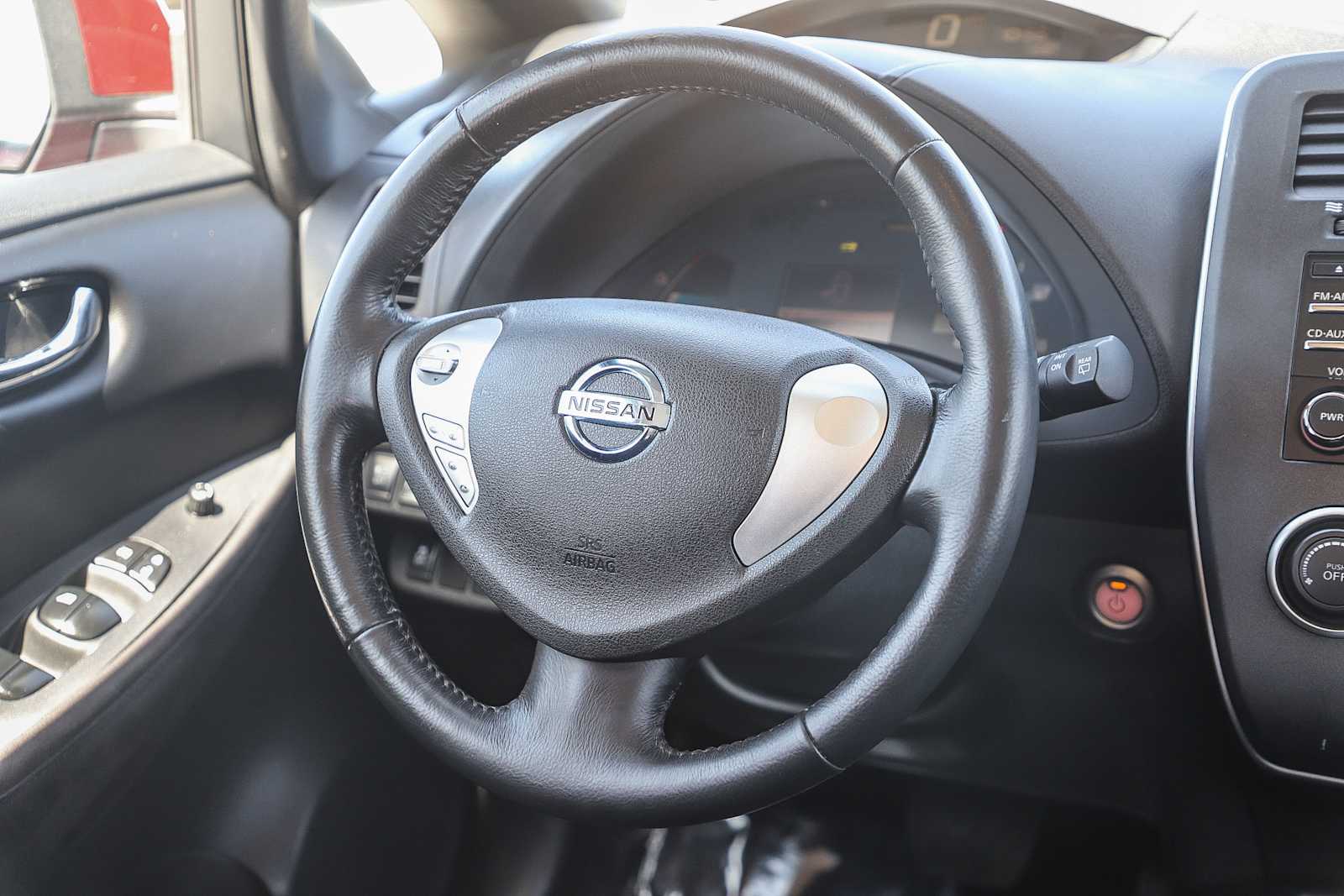 Thumbnail: 2013 Nissan Leaf - 21
