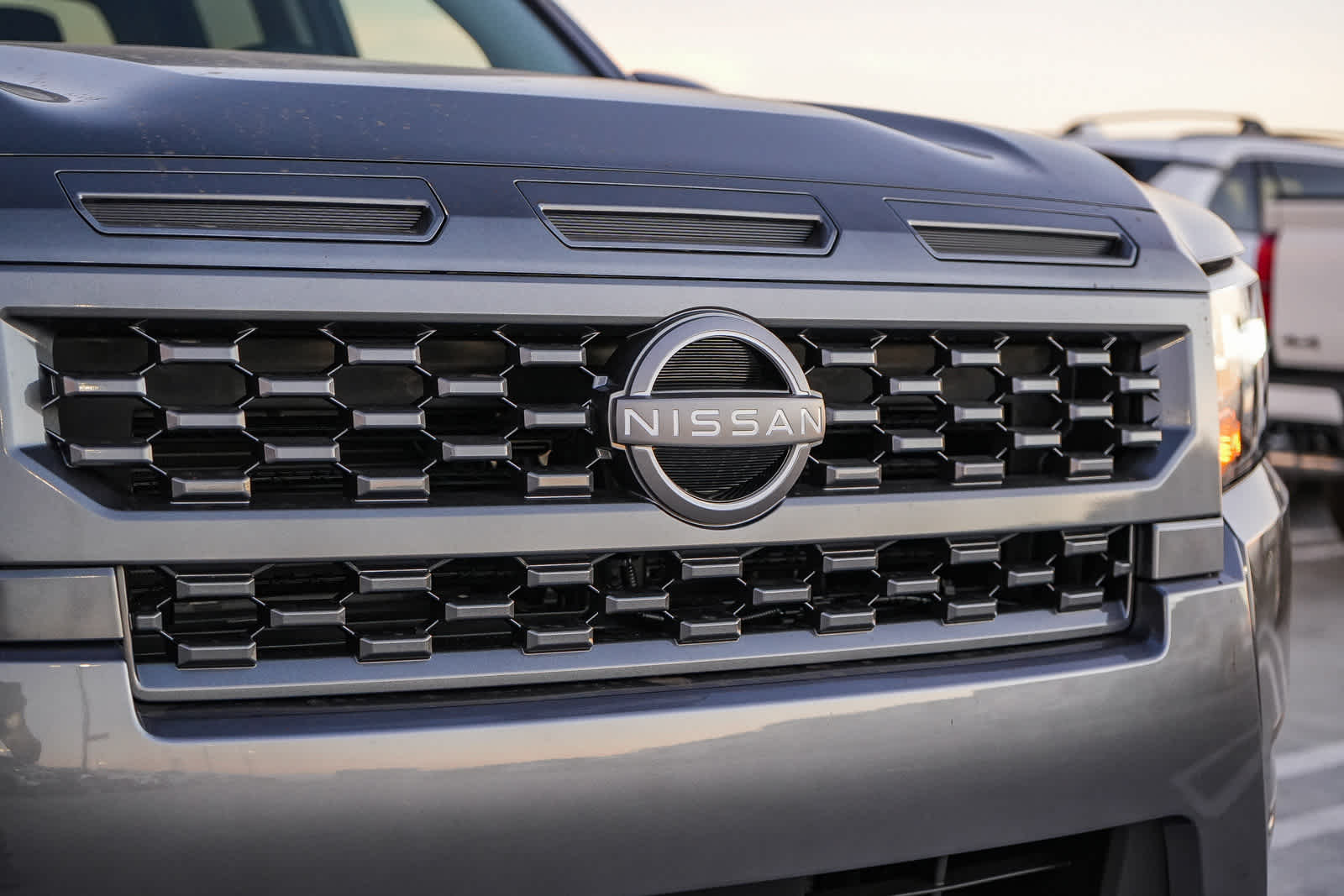 Thumbnail: 2026 Nissan Frontier - 5