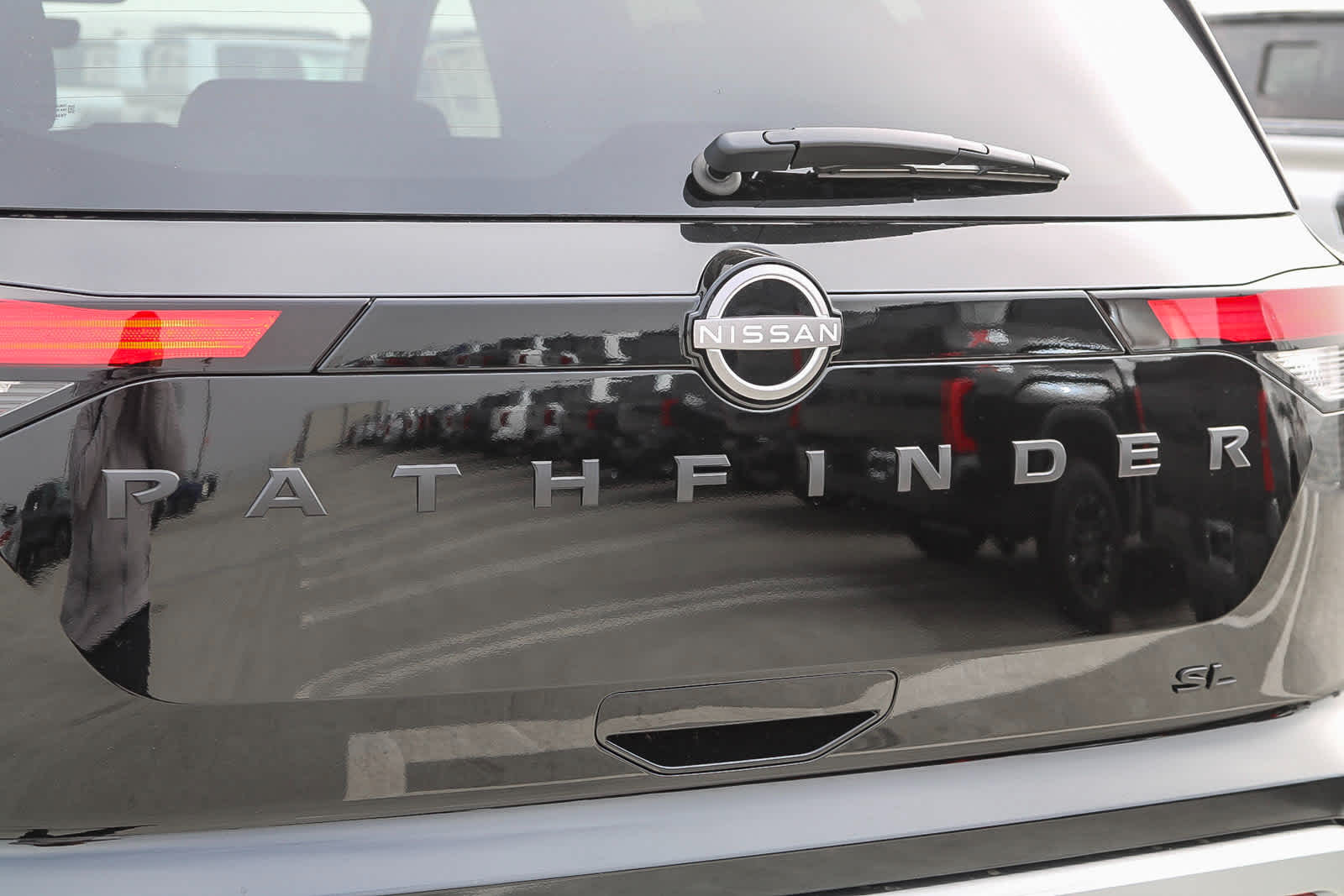 Thumbnail: 2025 Nissan Pathfinder - 10