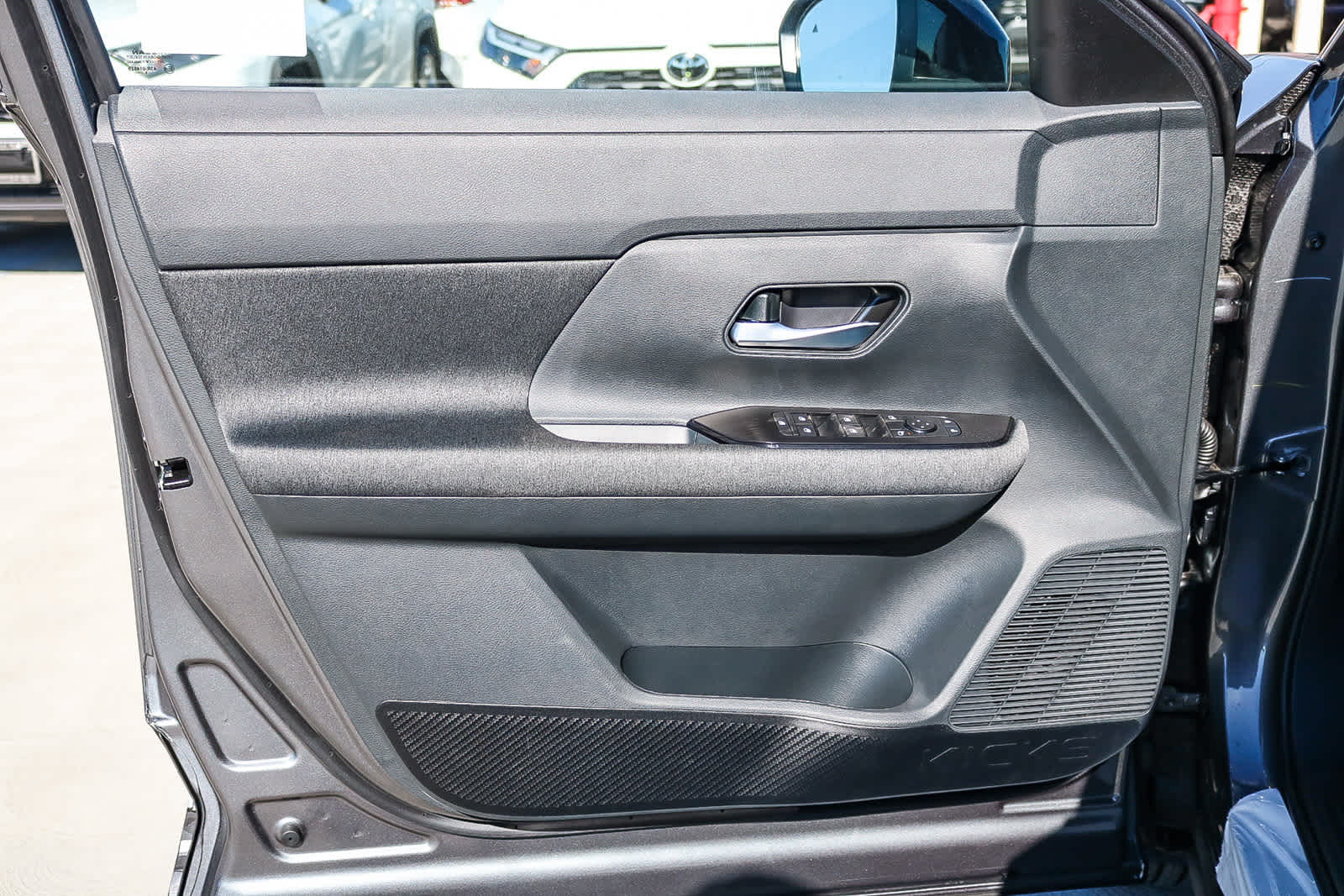 Thumbnail: 2026 Nissan Kicks - 23