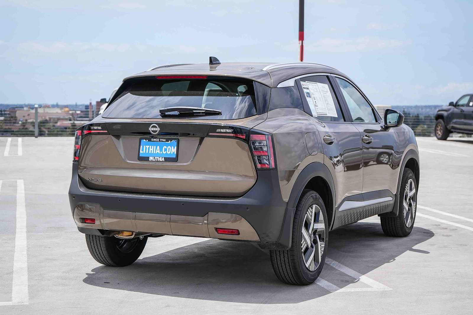 Thumbnail: 2026 Nissan Kicks - 6