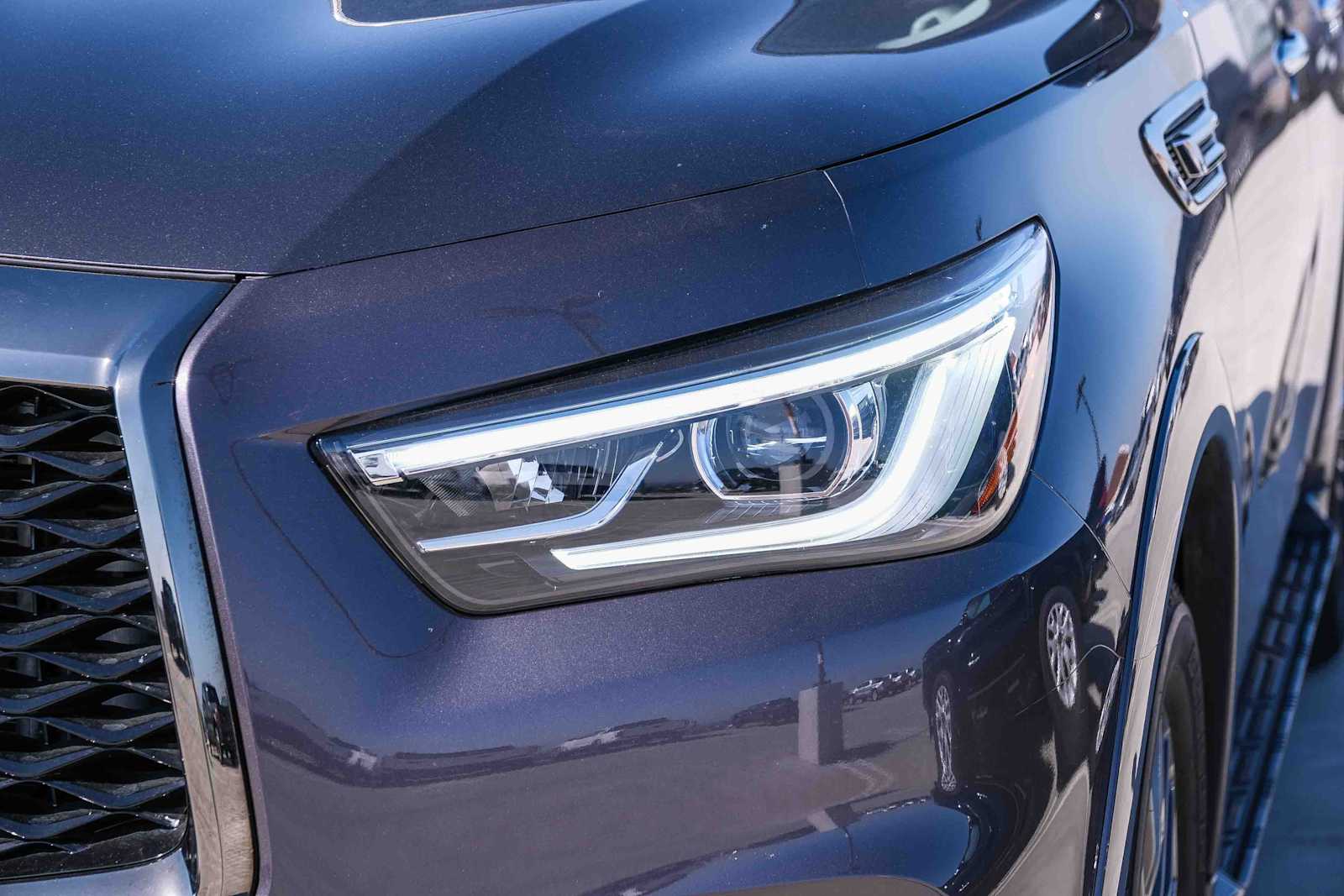 Thumbnail: 2023 INFINITI QX80 - 12