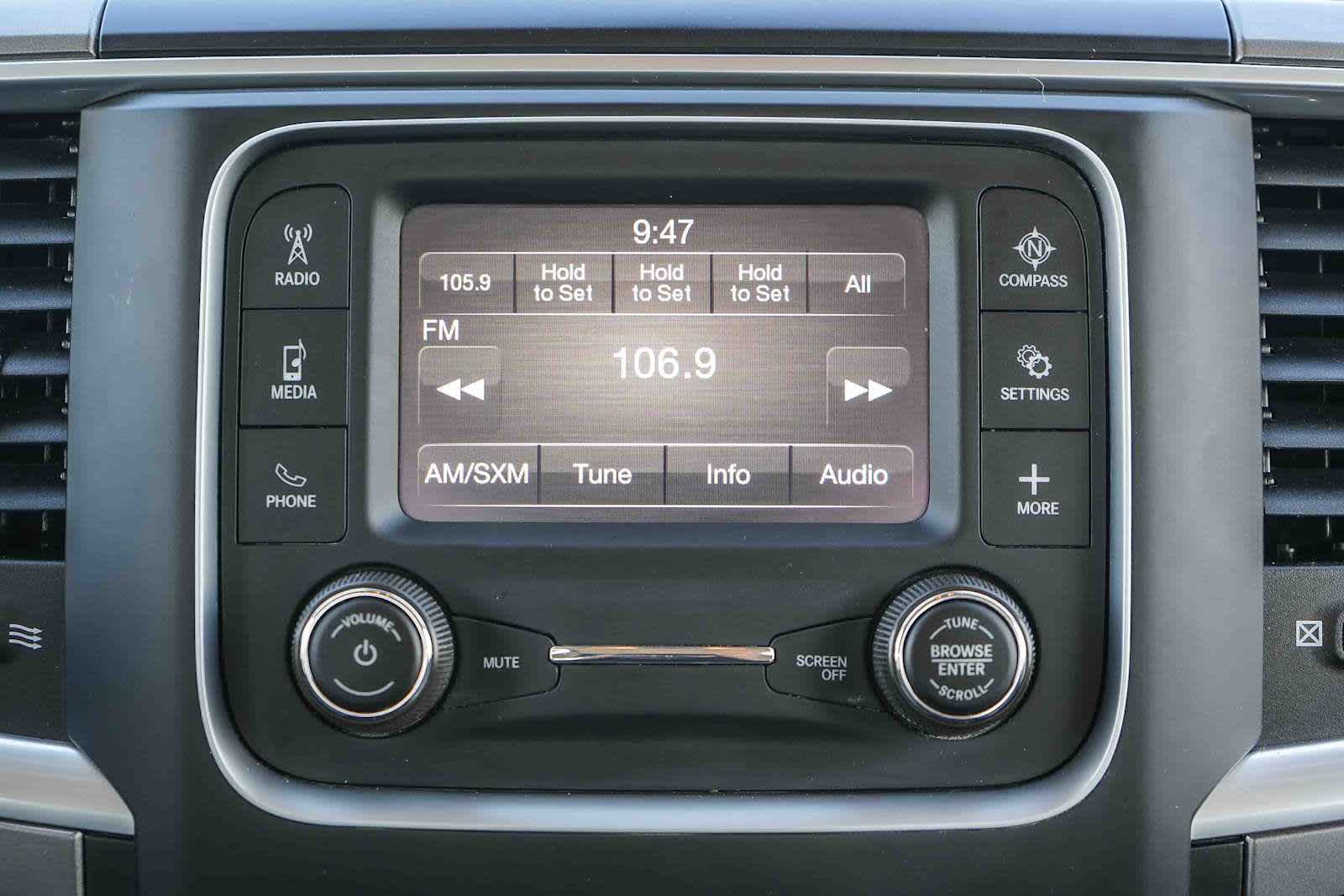 Thumbnail: 2024 RAM 1500 Classic - 14