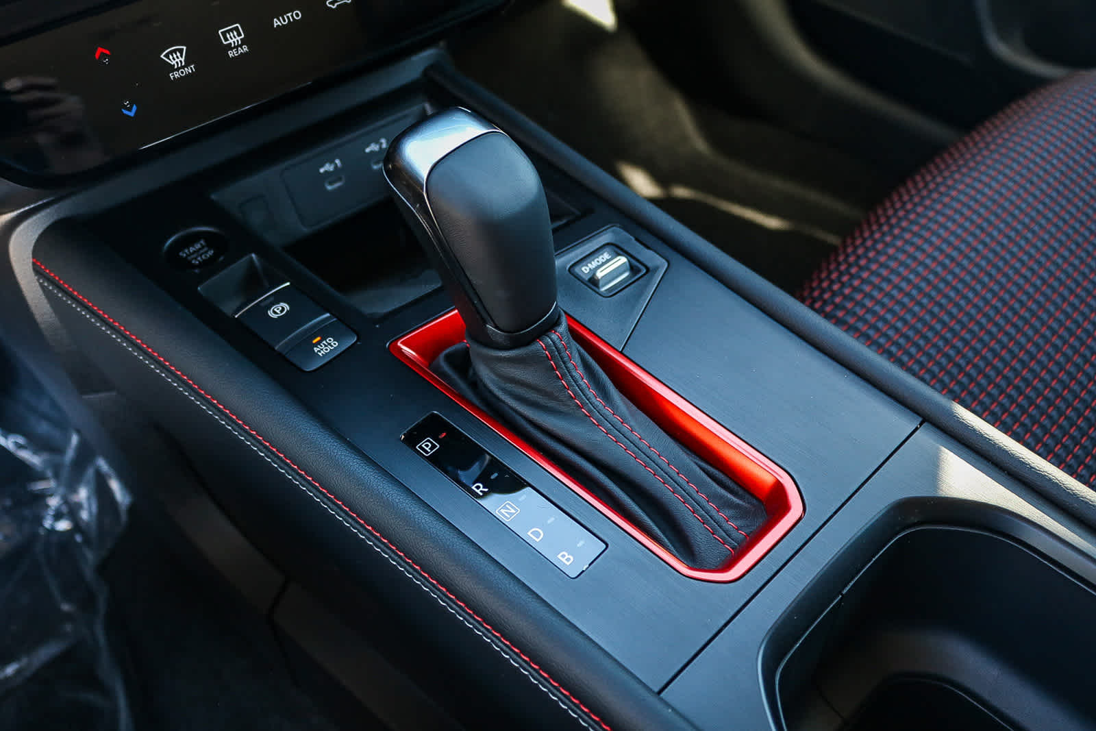 Thumbnail: 2026 Nissan Kicks - 21