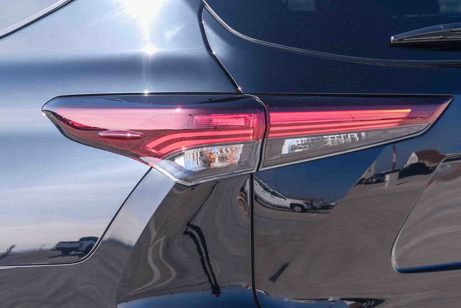 Thumbnail: 2025 Toyota Highlander - 7