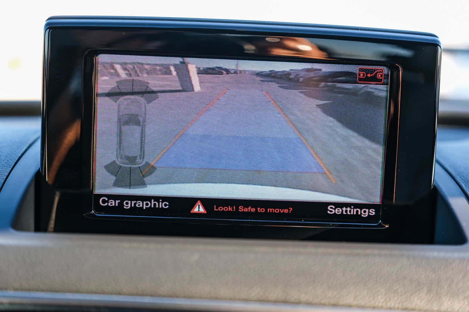 Thumbnail: 2018 Audi Q3 - 25