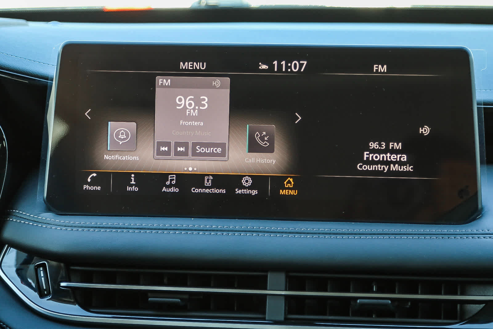 Thumbnail: 2025 INFINITI QX60 - 16