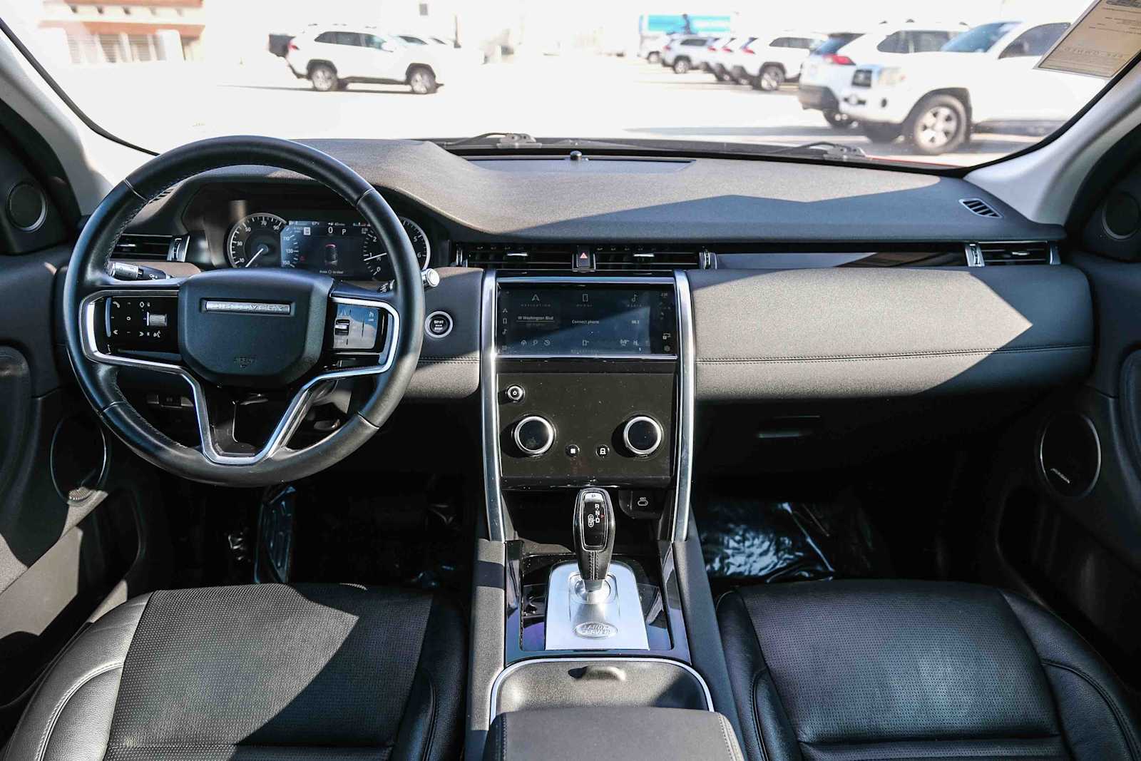 Thumbnail: 2021 Land Rover Discovery Sport - 12