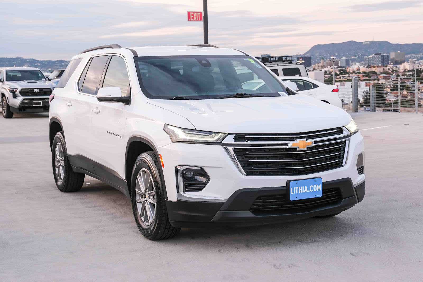 Thumbnail: 2023 Chevrolet Traverse - 3