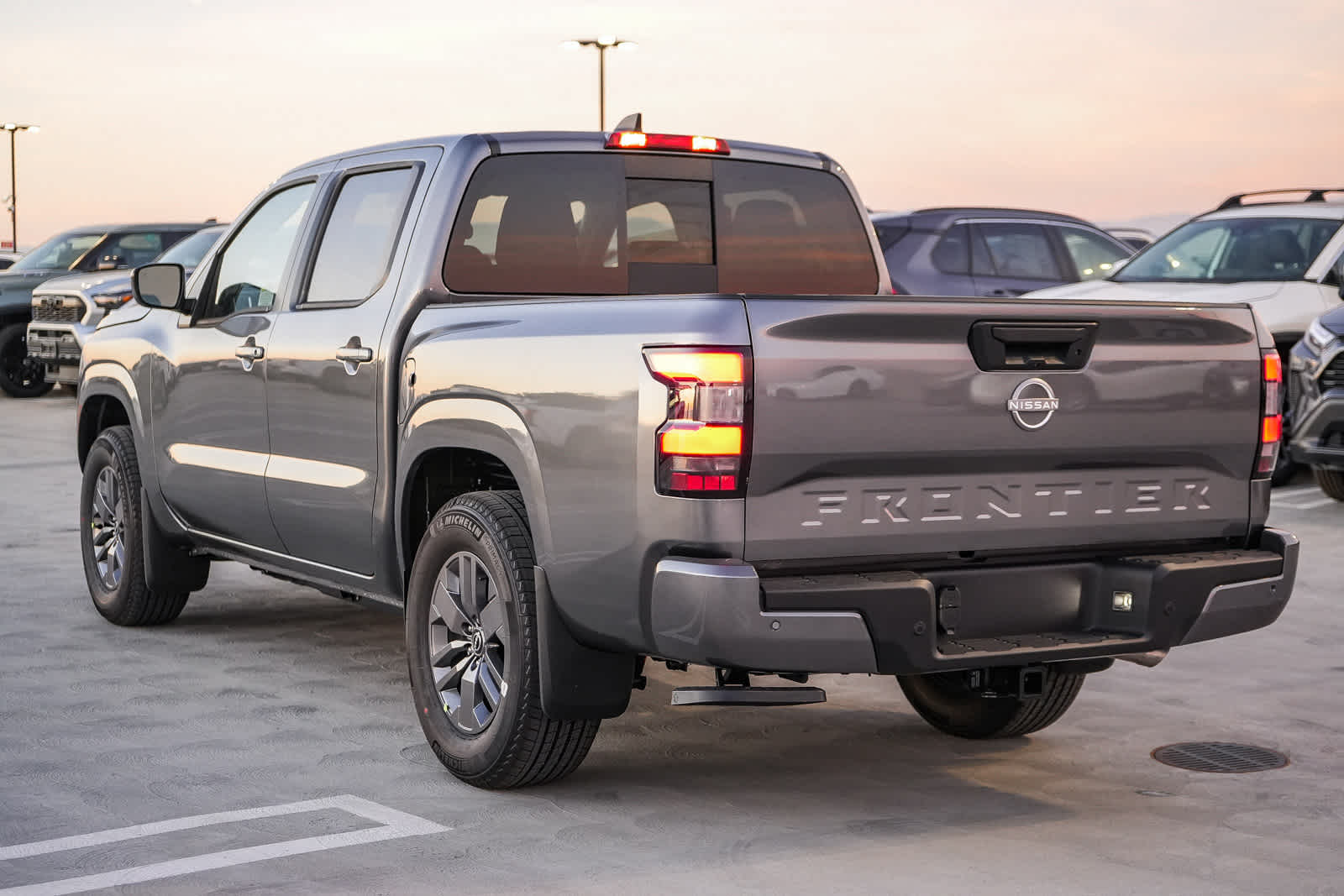 Thumbnail: 2026 Nissan Frontier - 8