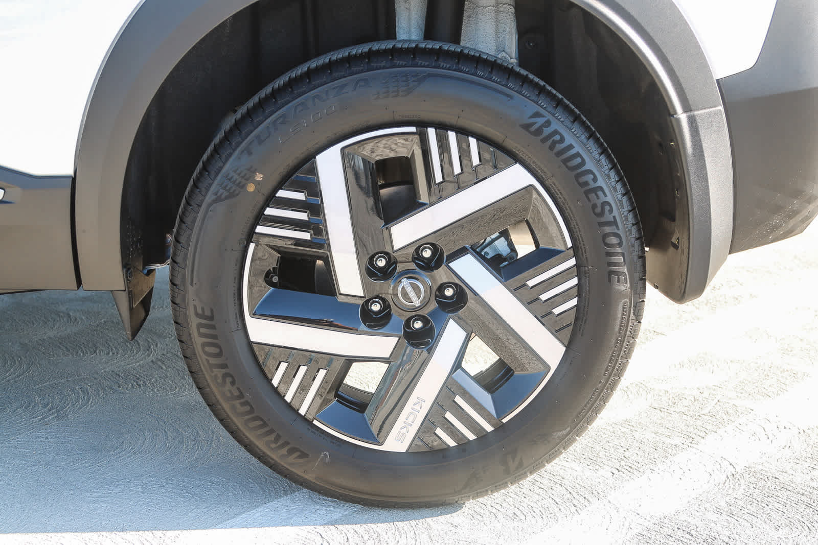 Thumbnail: 2026 Nissan Kicks - 10