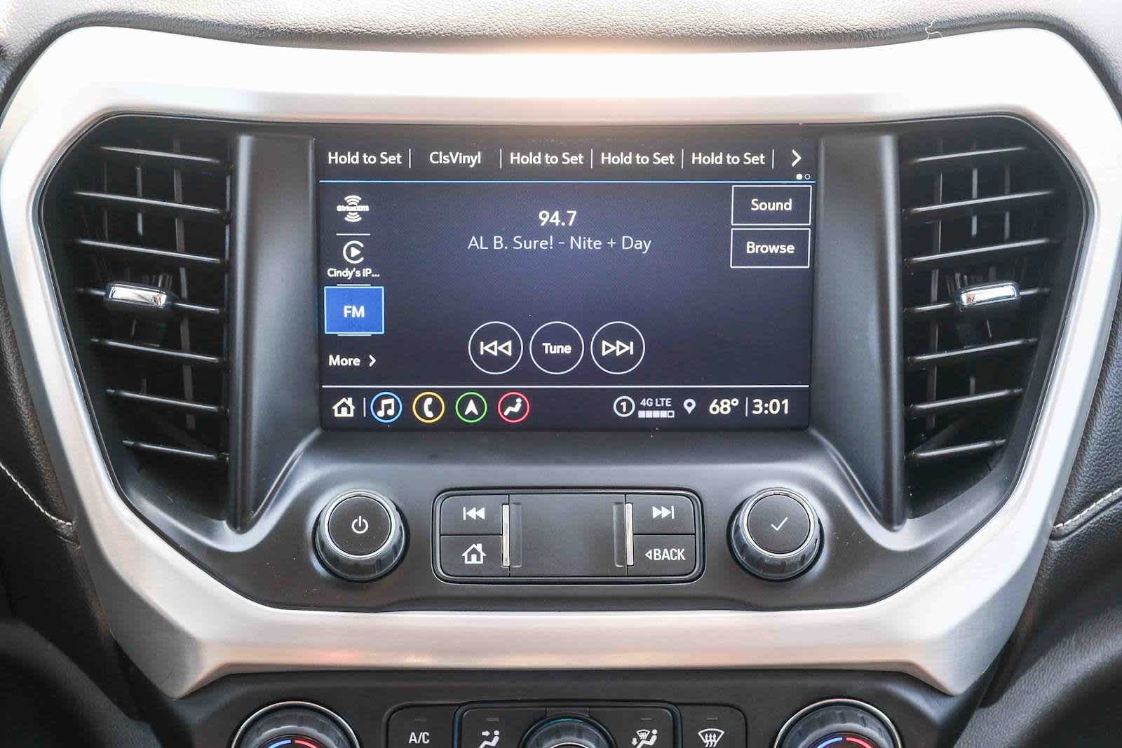 Thumbnail: 2023 GMC Acadia - 15