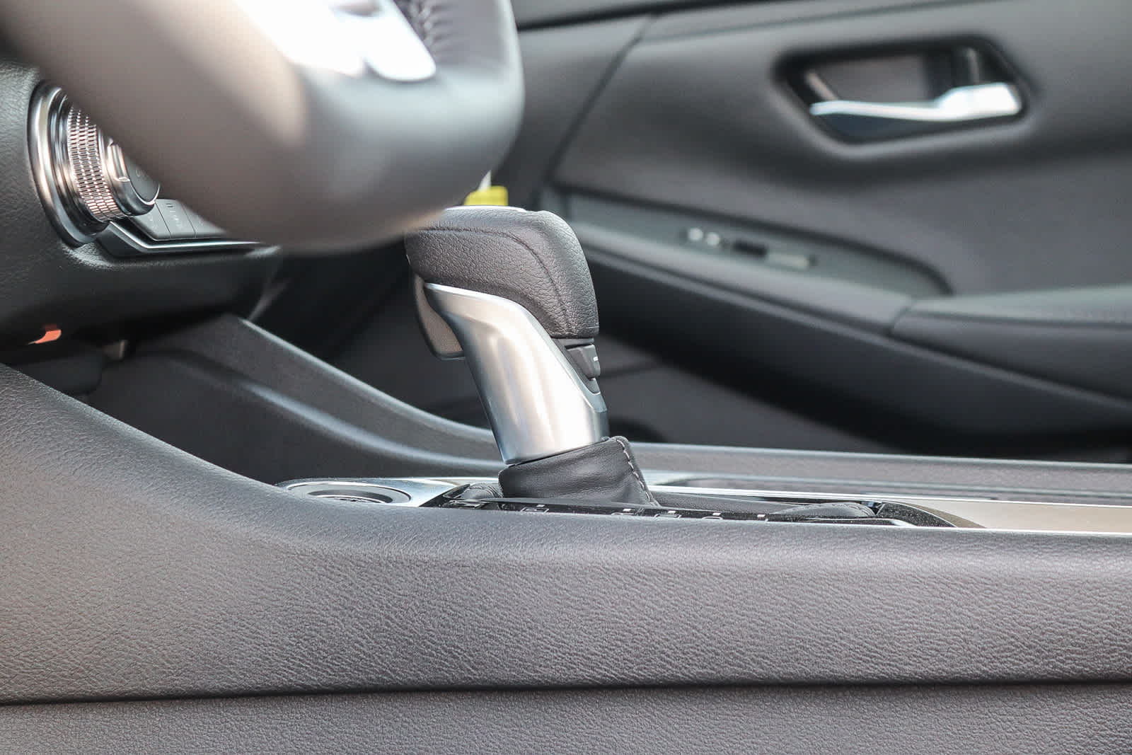 Thumbnail: 2025 Nissan Sentra - 19