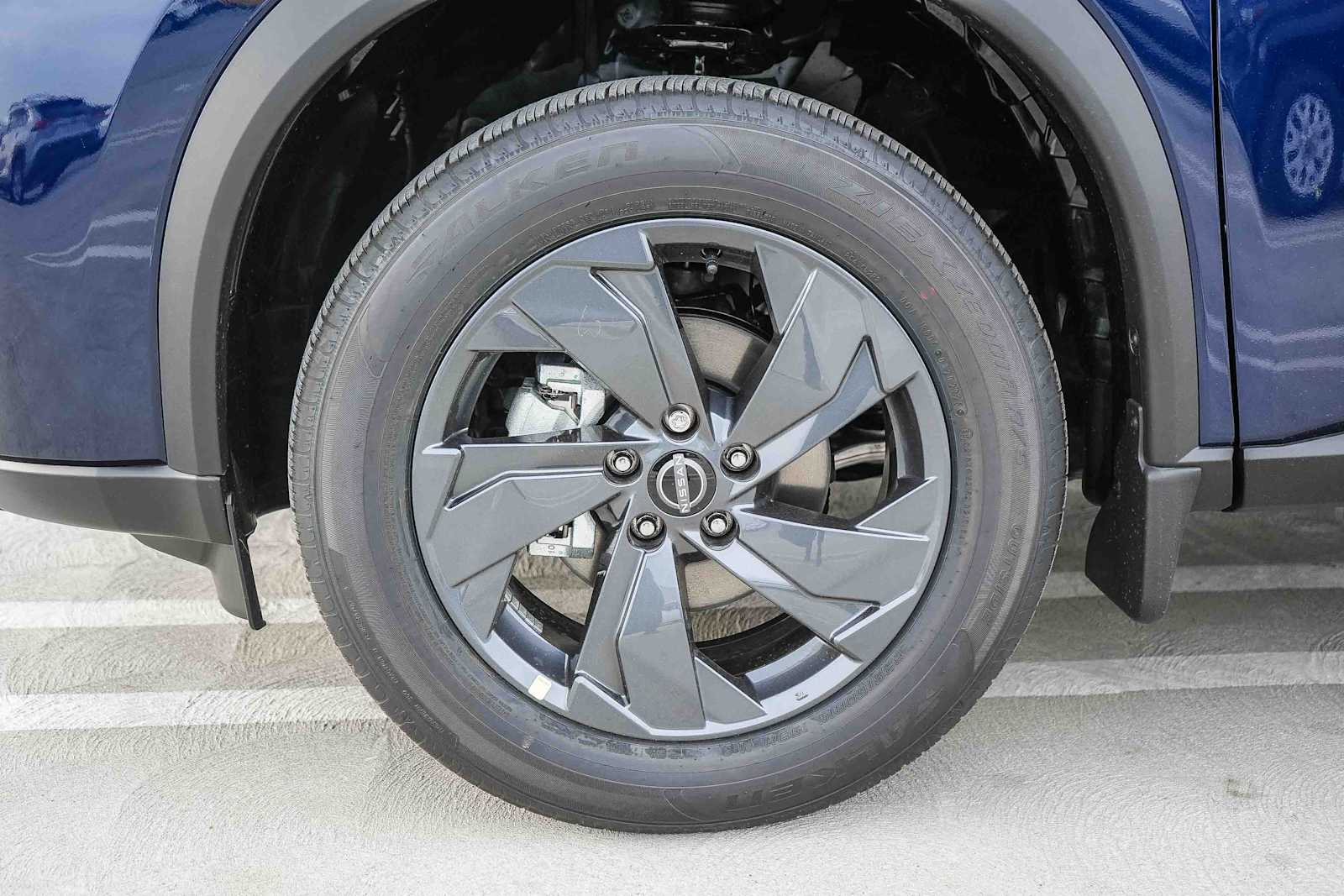 Thumbnail: 2026 Nissan Rogue - 12