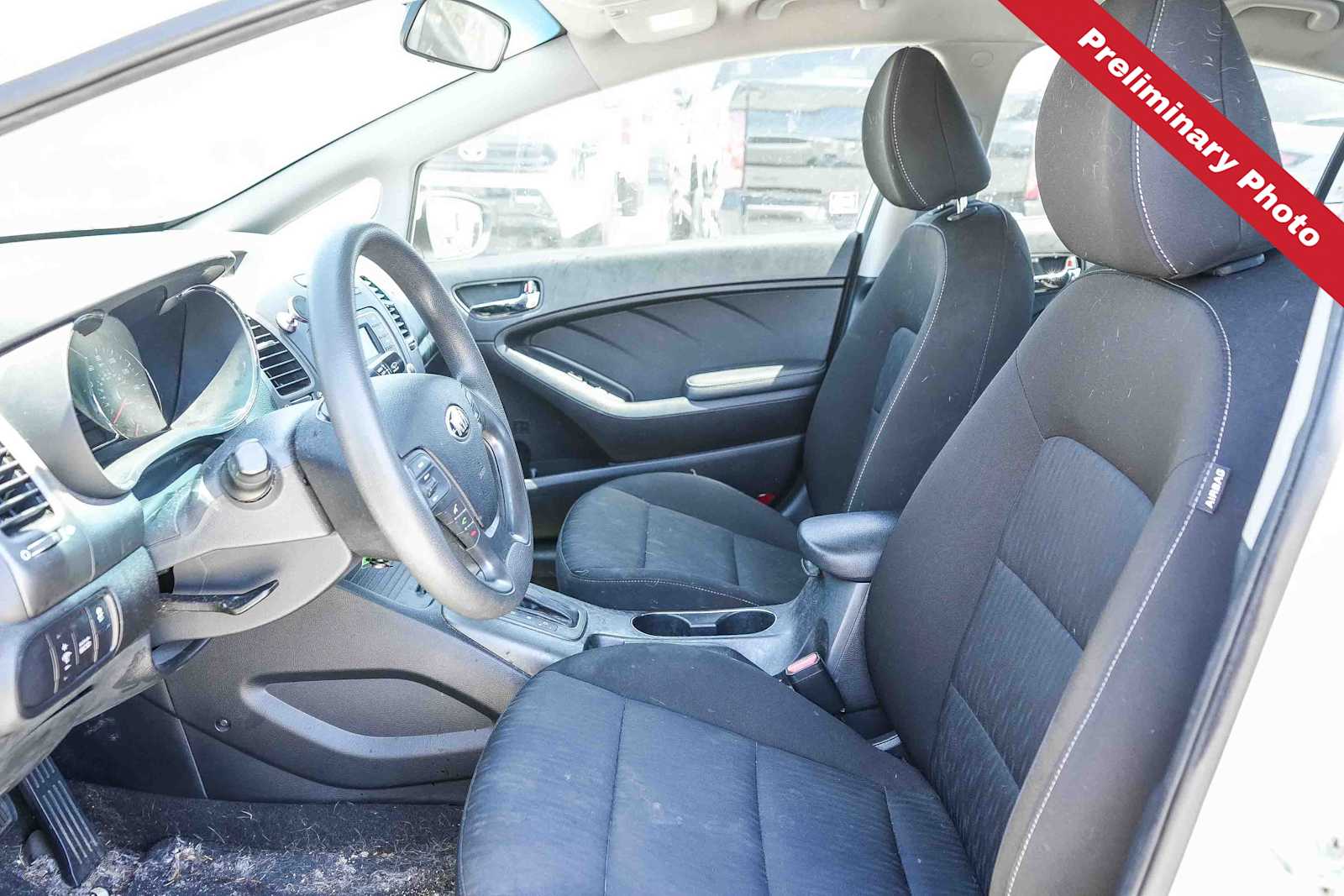 Thumbnail: 2016 Kia Forte - 11