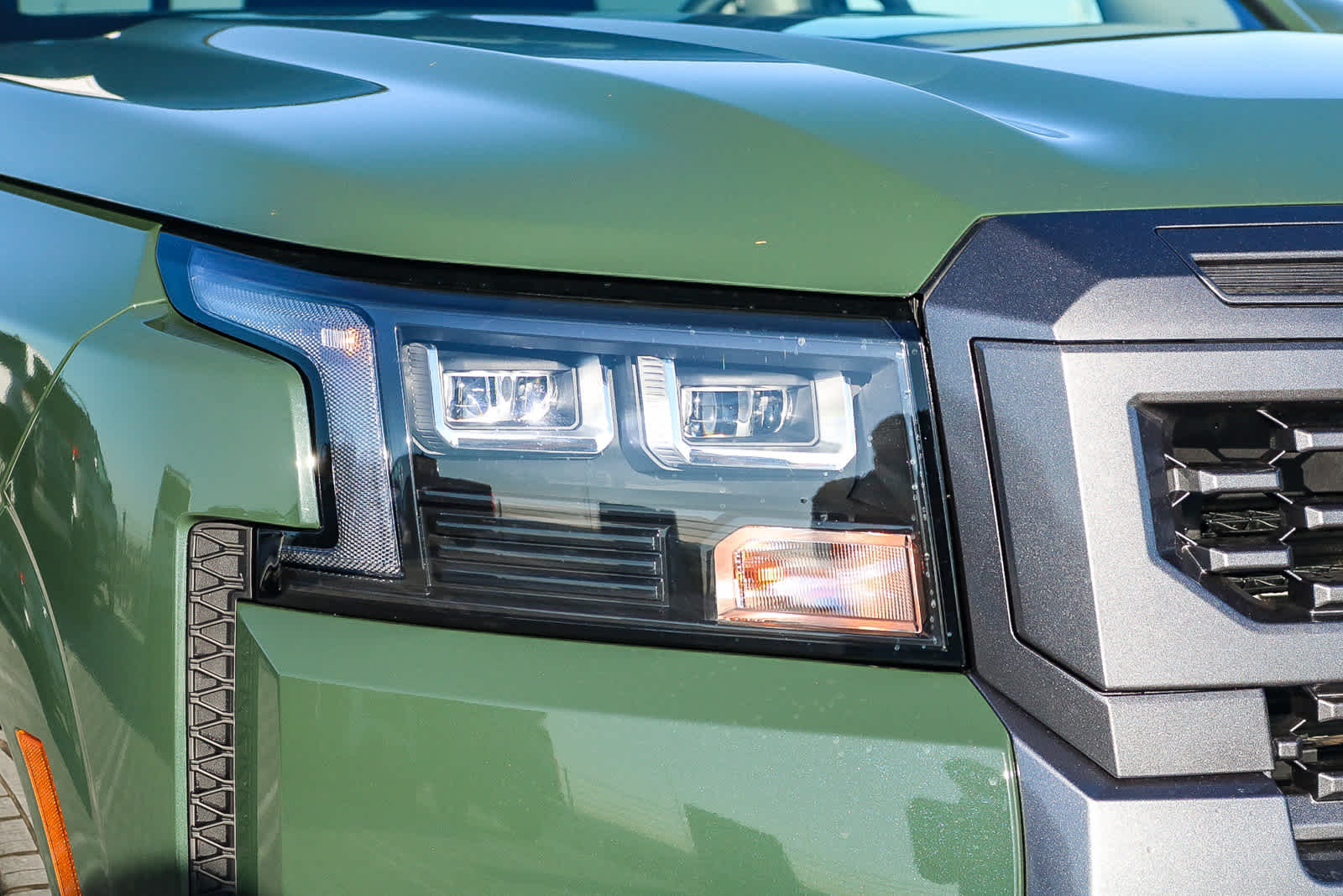 Thumbnail: 2026 Nissan Frontier - 4