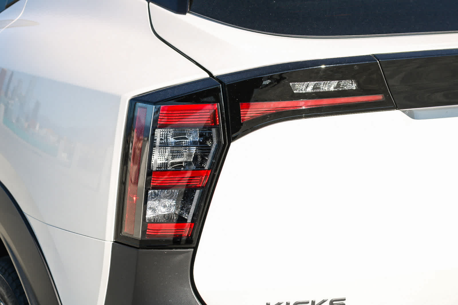 Thumbnail: 2026 Nissan Kicks - 9