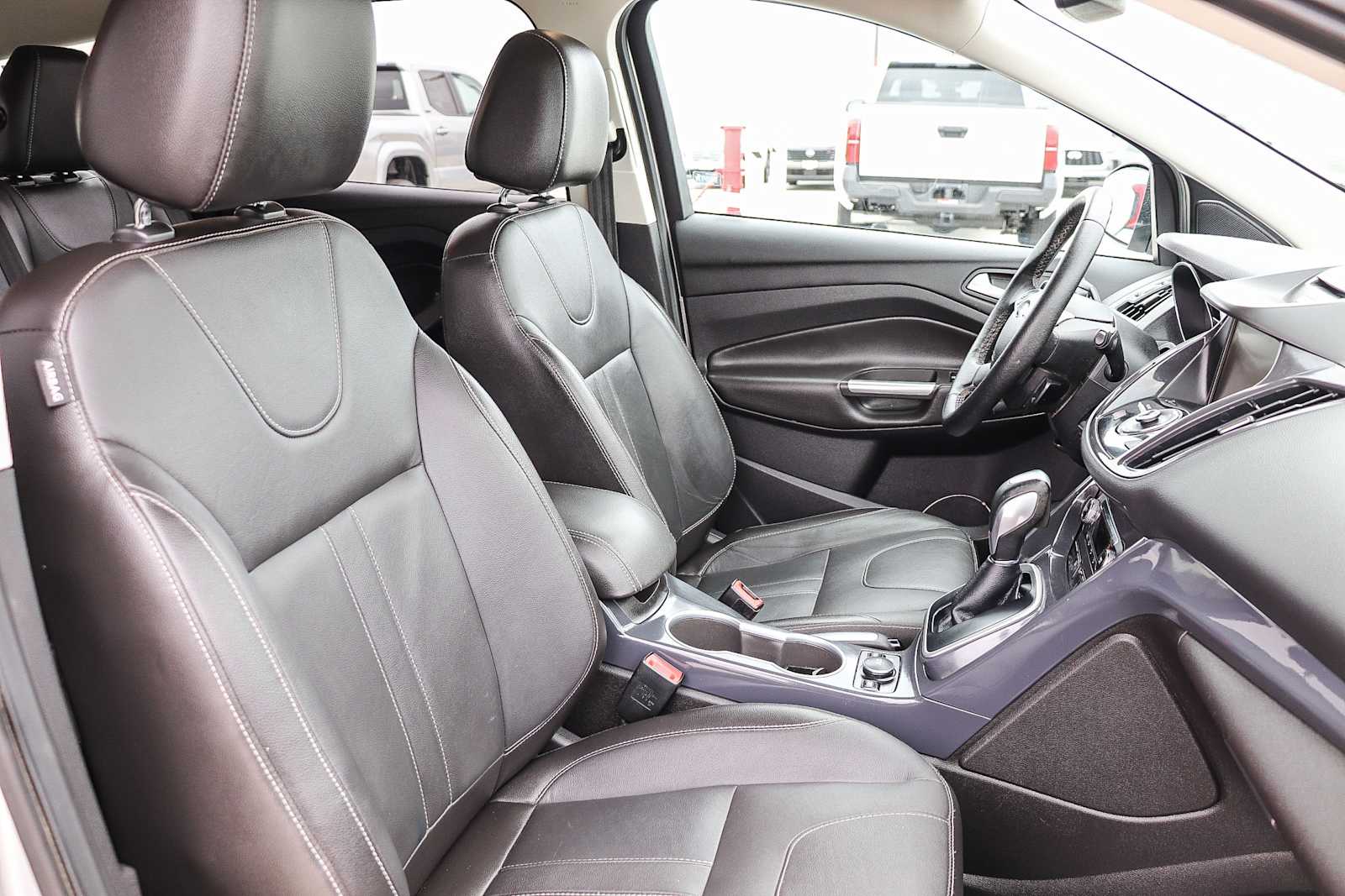 Thumbnail: 2013 Ford Escape - 17