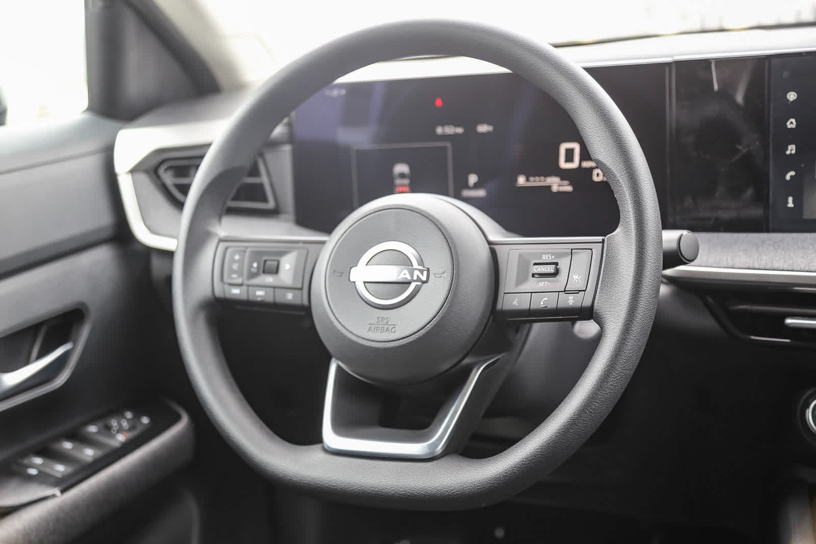 Thumbnail: 2025 Nissan Kicks - 16