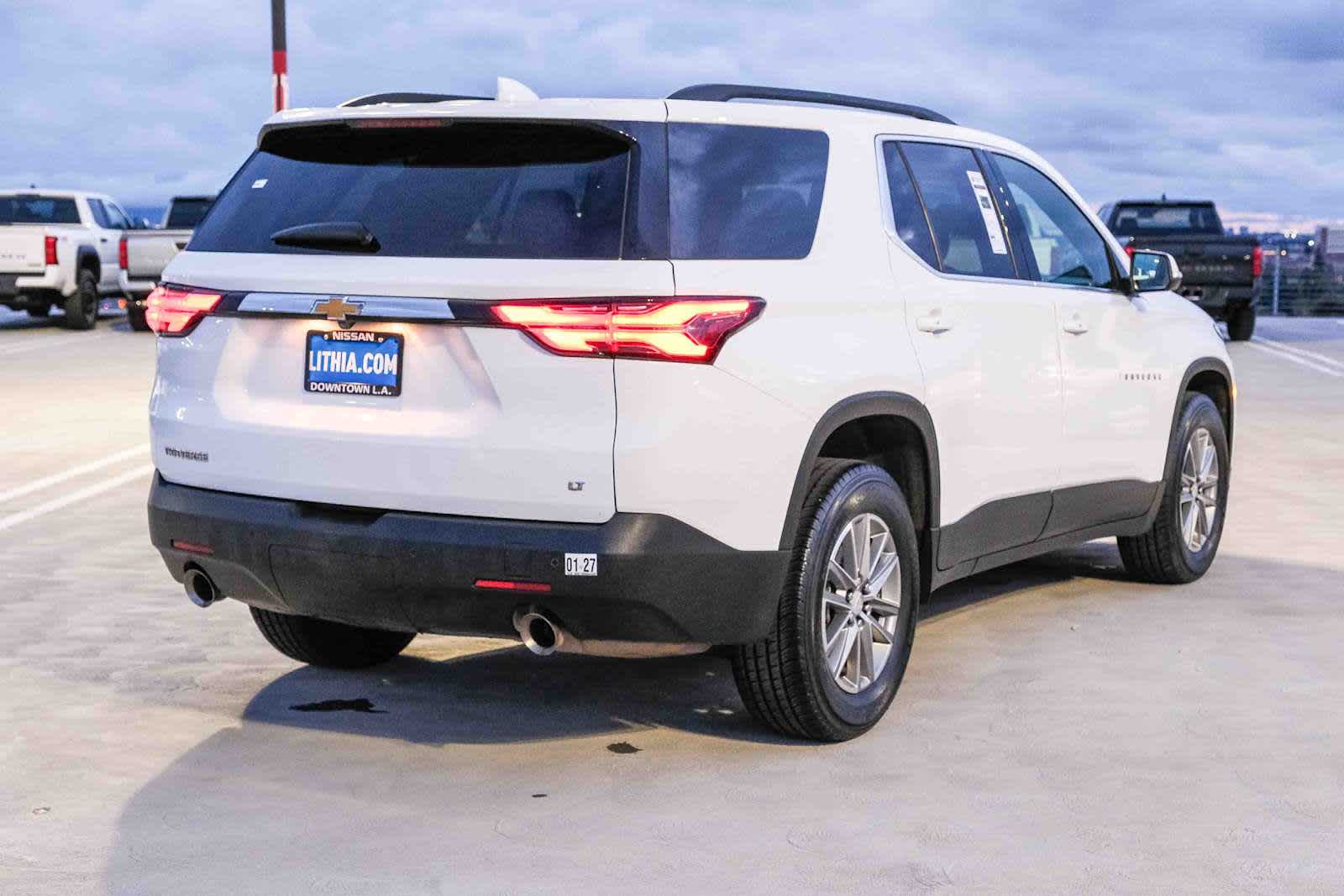 Thumbnail: 2023 Chevrolet Traverse - 4