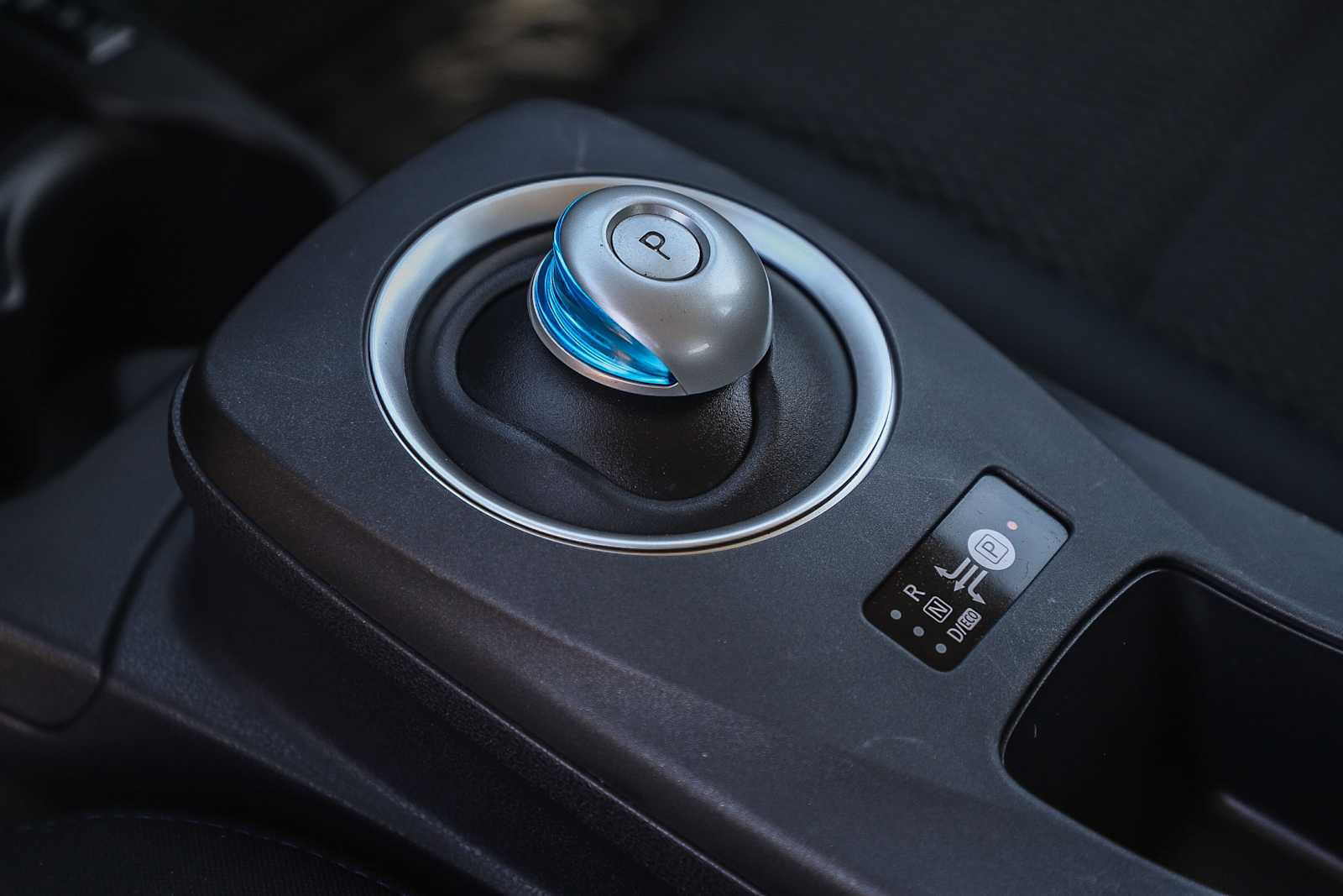 Thumbnail: 2013 Nissan Leaf - 18