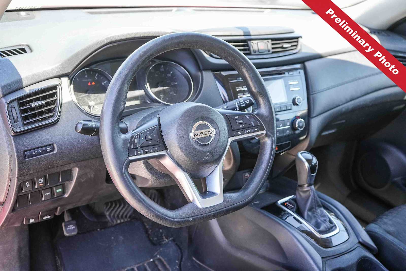 Thumbnail: 2017 Nissan Rogue - 15