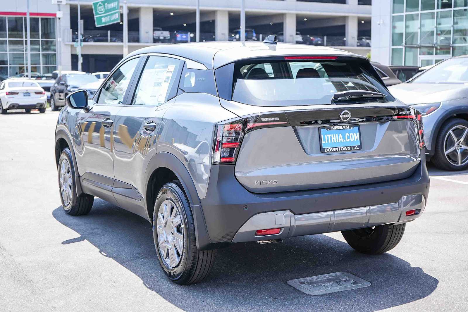 Thumbnail: 2026 Nissan Kicks - 9