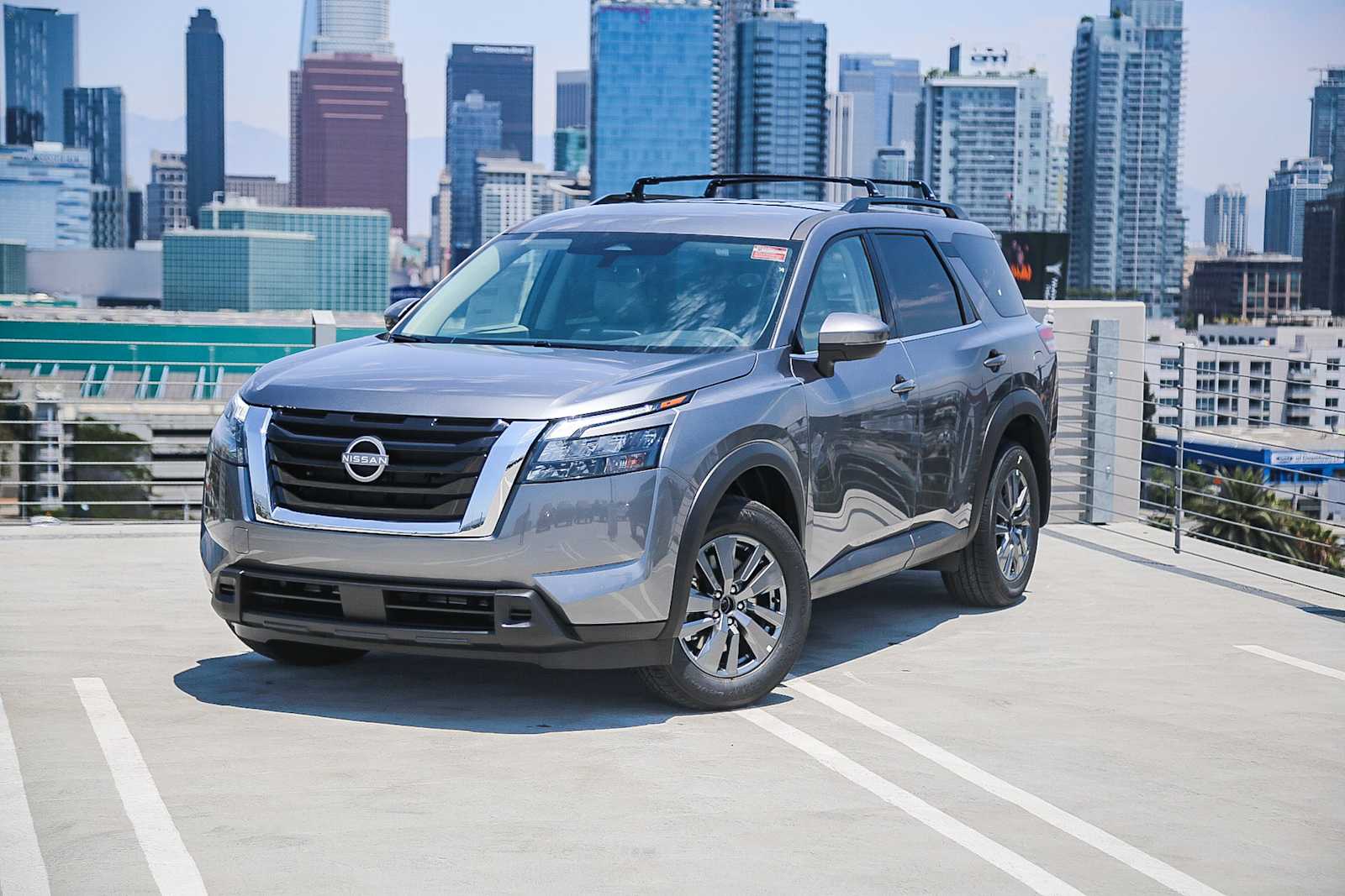 Thumbnail: 2025 Nissan Pathfinder - 1