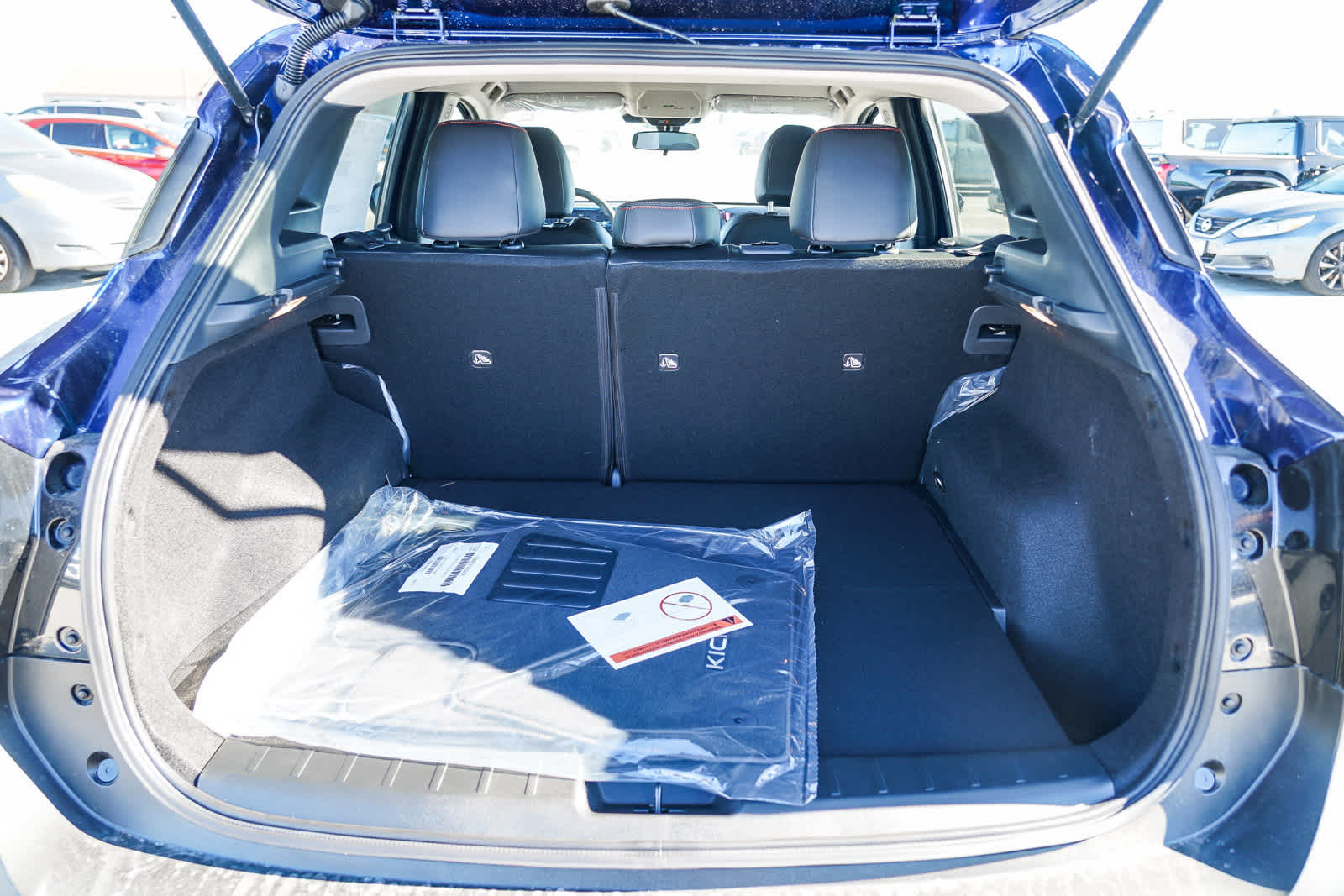 Thumbnail: 2026 Nissan Kicks - 12