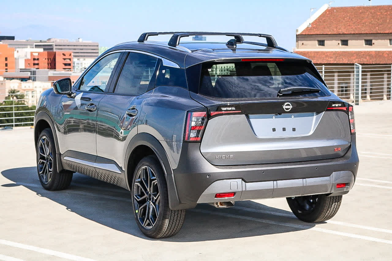 Thumbnail: 2026 Nissan Kicks - 8
