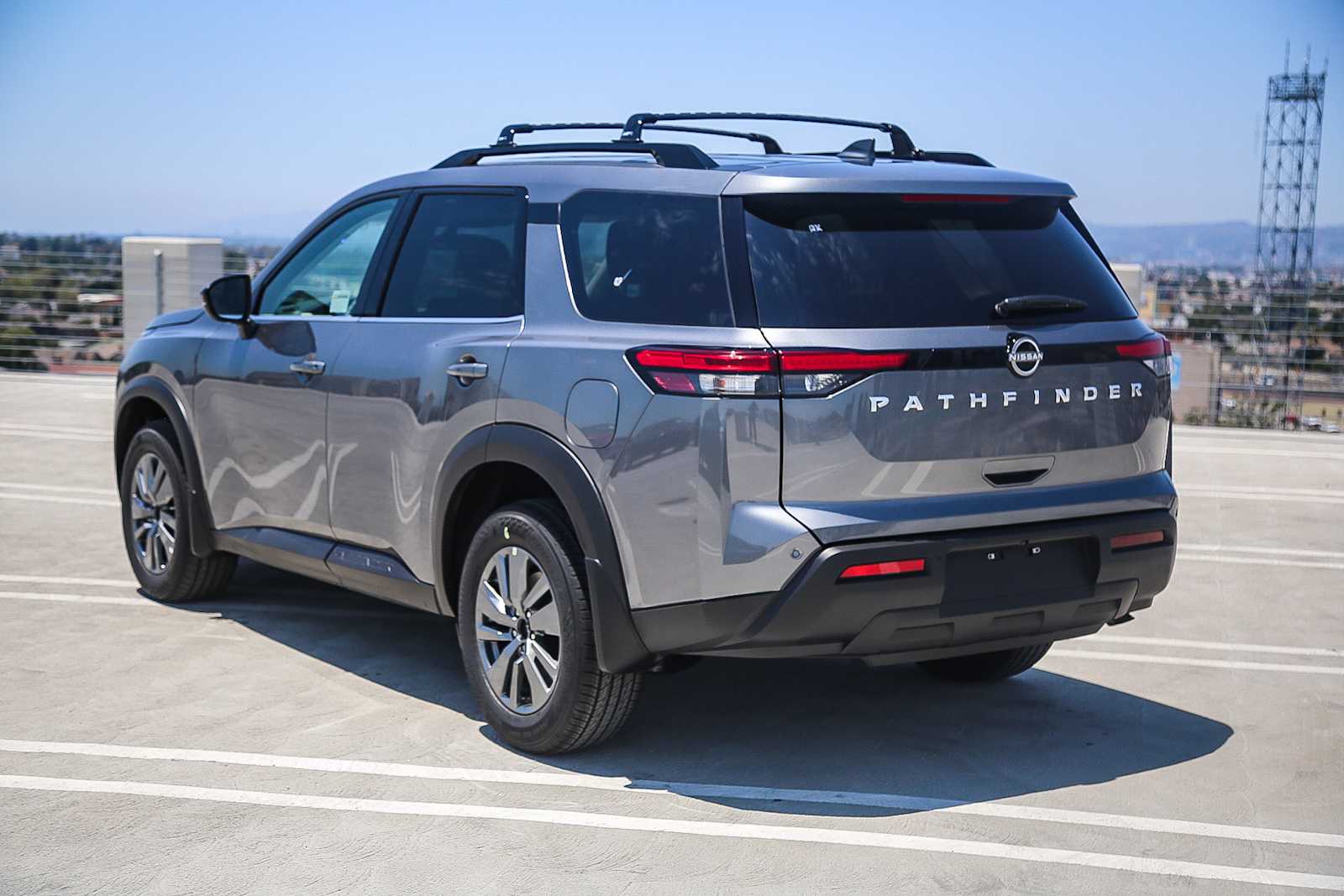 Thumbnail: 2025 Nissan Pathfinder - 8