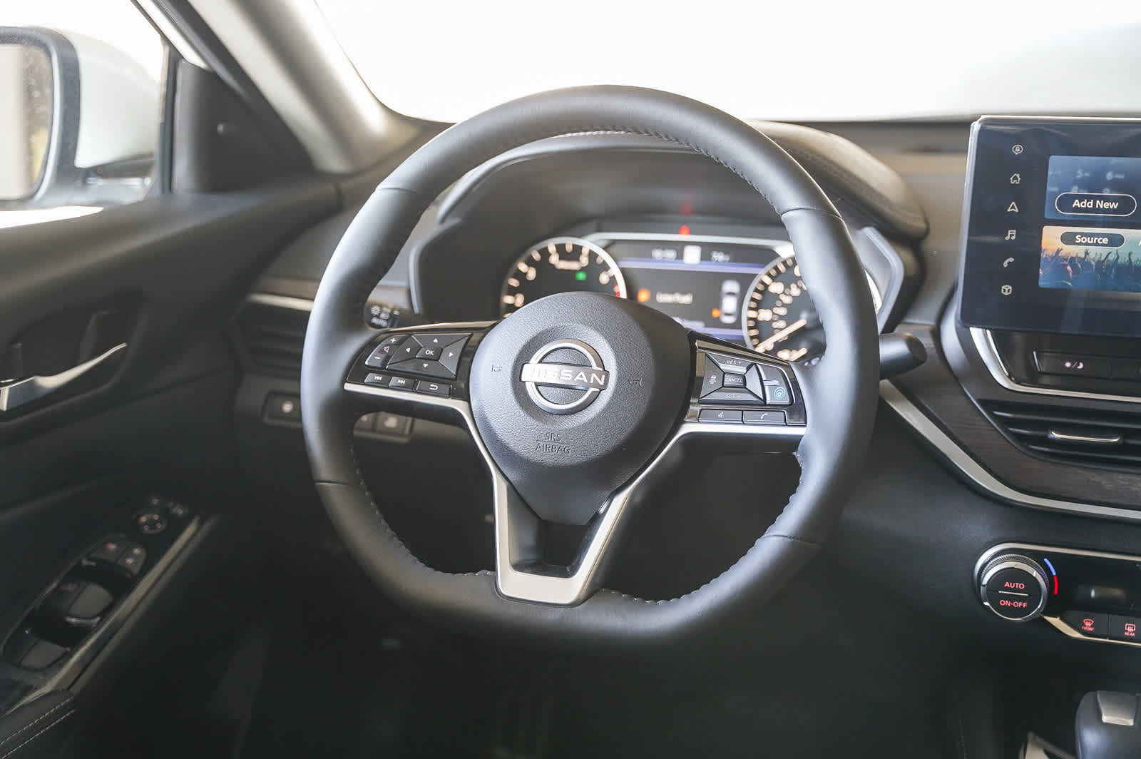 Thumbnail: 2025 Nissan Altima - 17