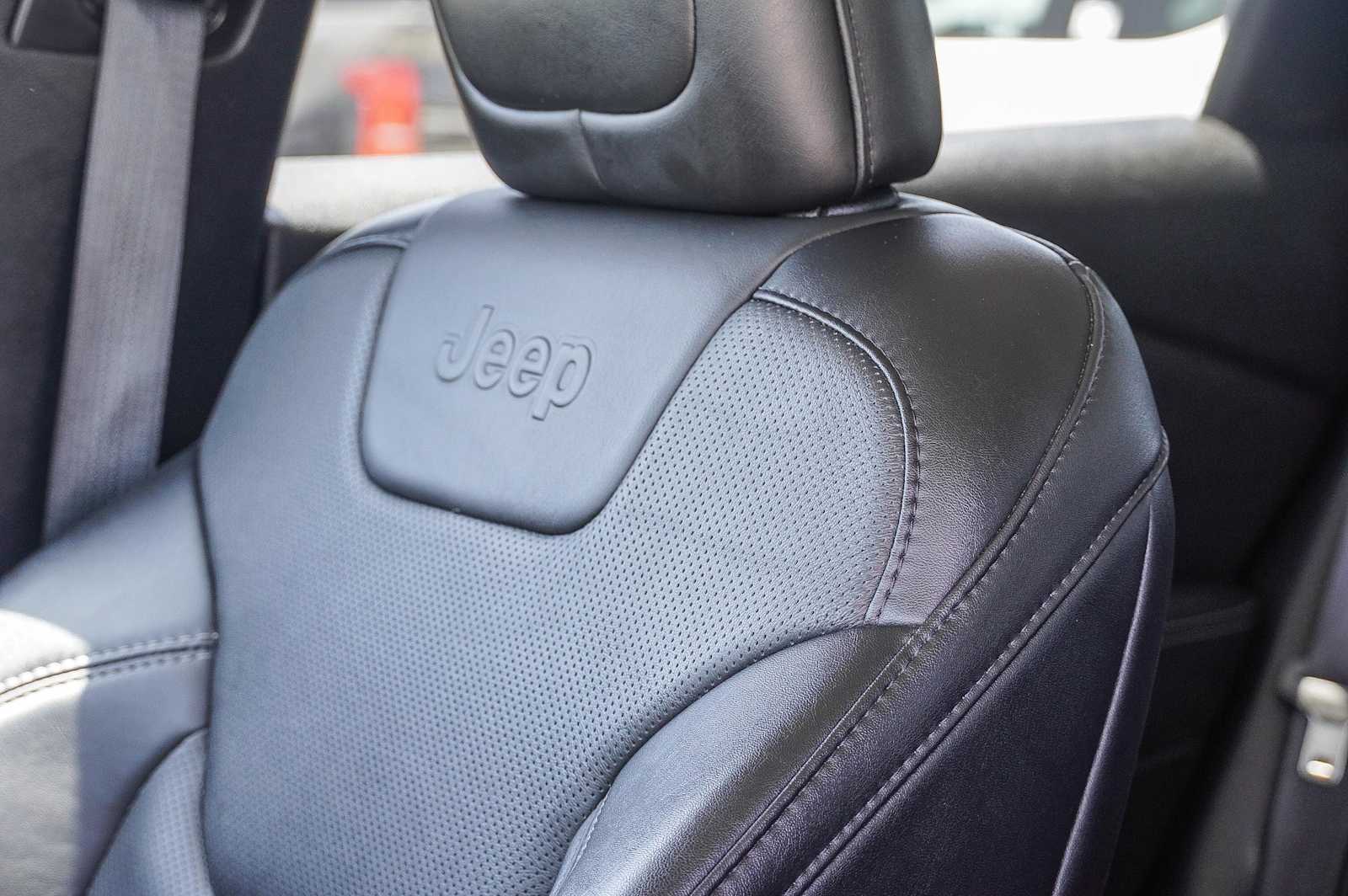 Thumbnail: 2023 Jeep Cherokee - 22