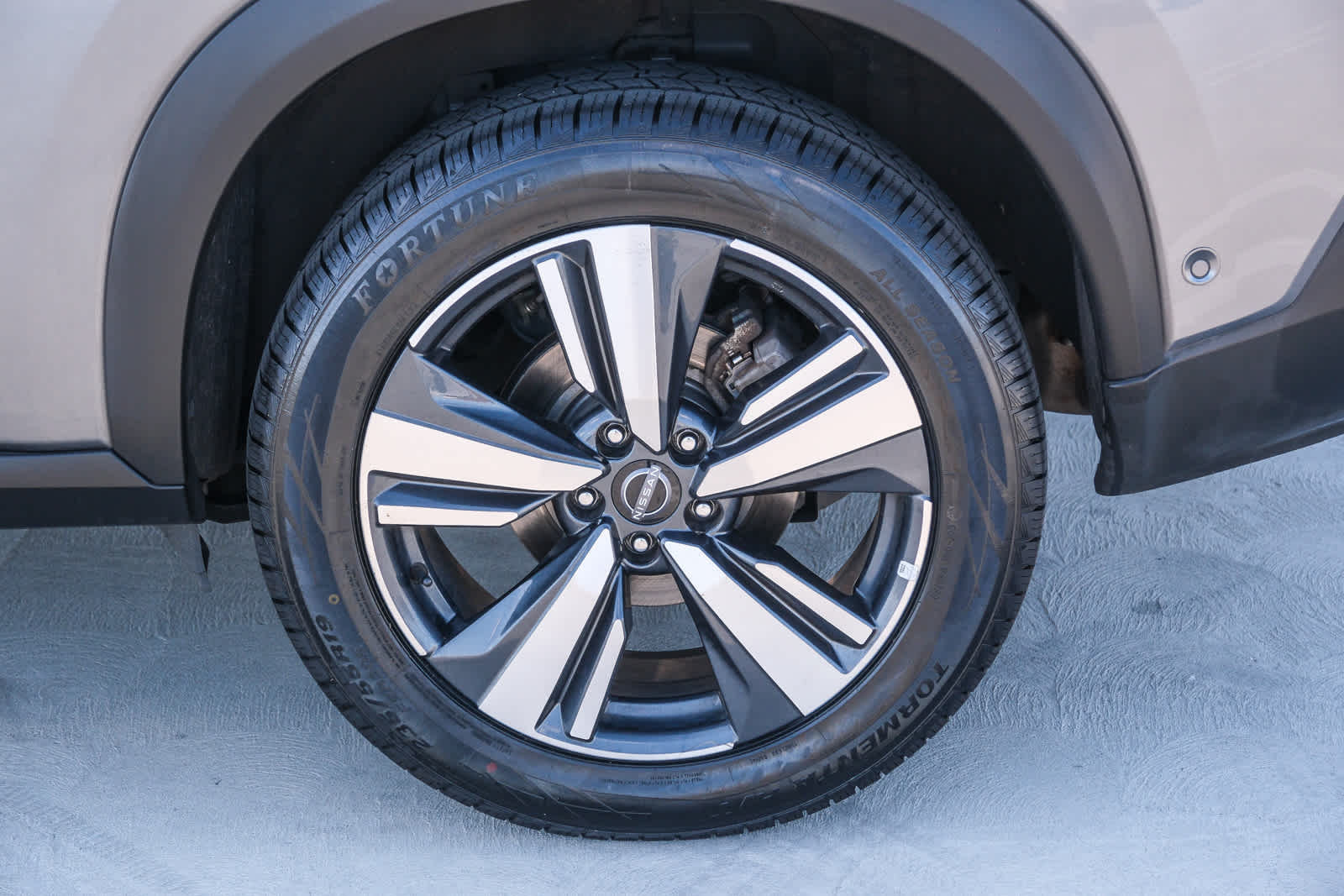 Thumbnail: 2023 Nissan Rogue - 9