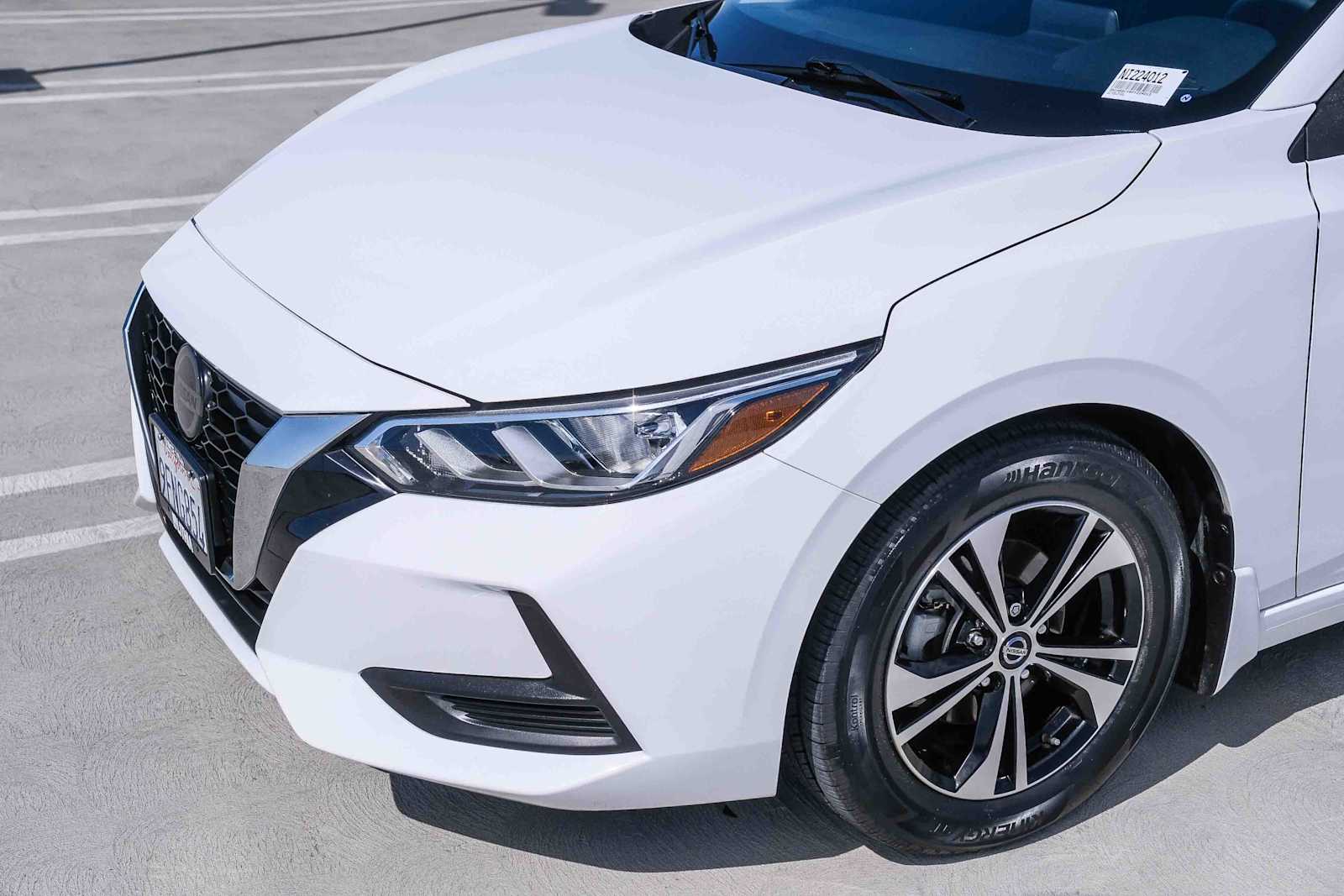 Thumbnail: 2023 Nissan Sentra - 10