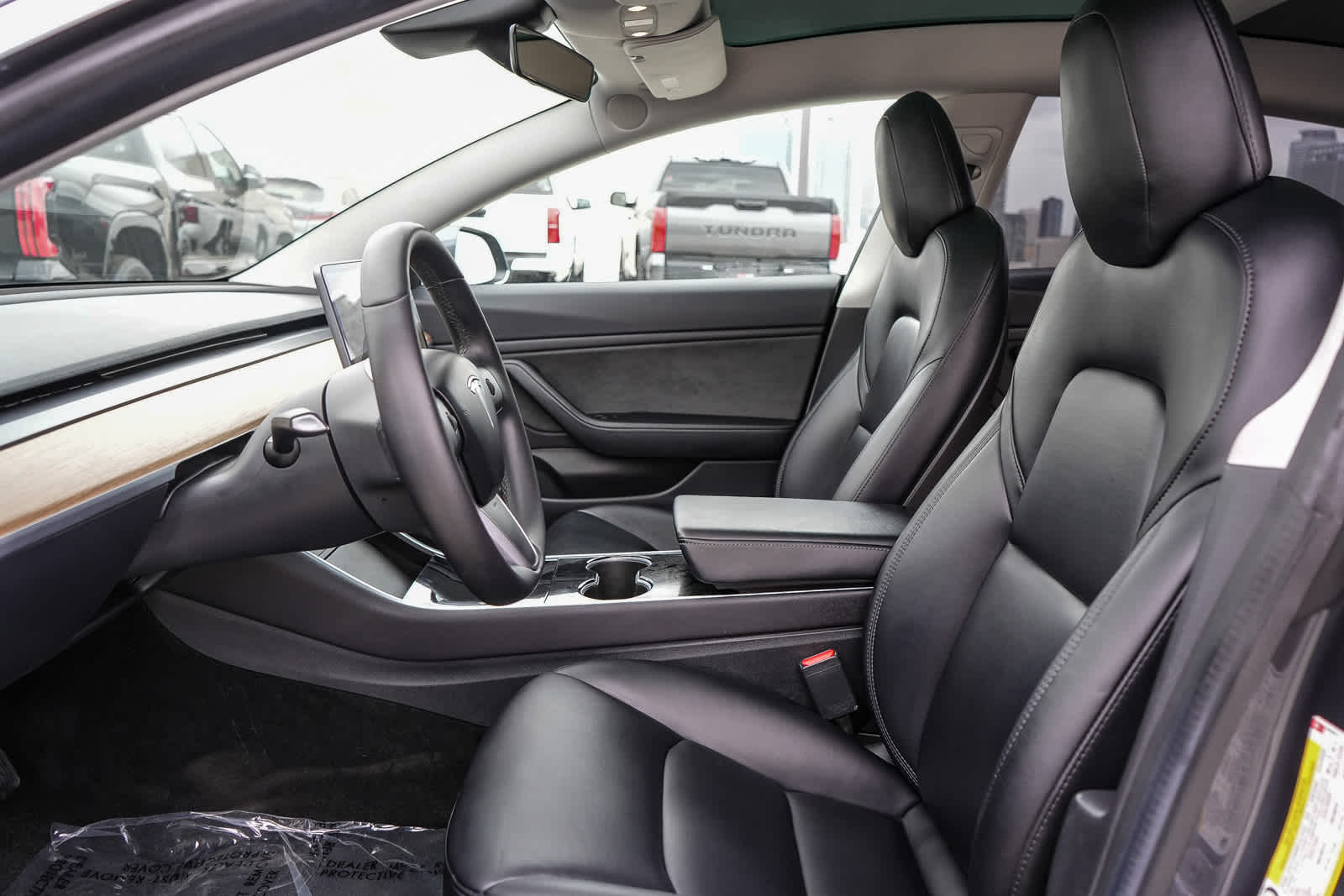 Thumbnail: 2019 Tesla Model 3 - 17