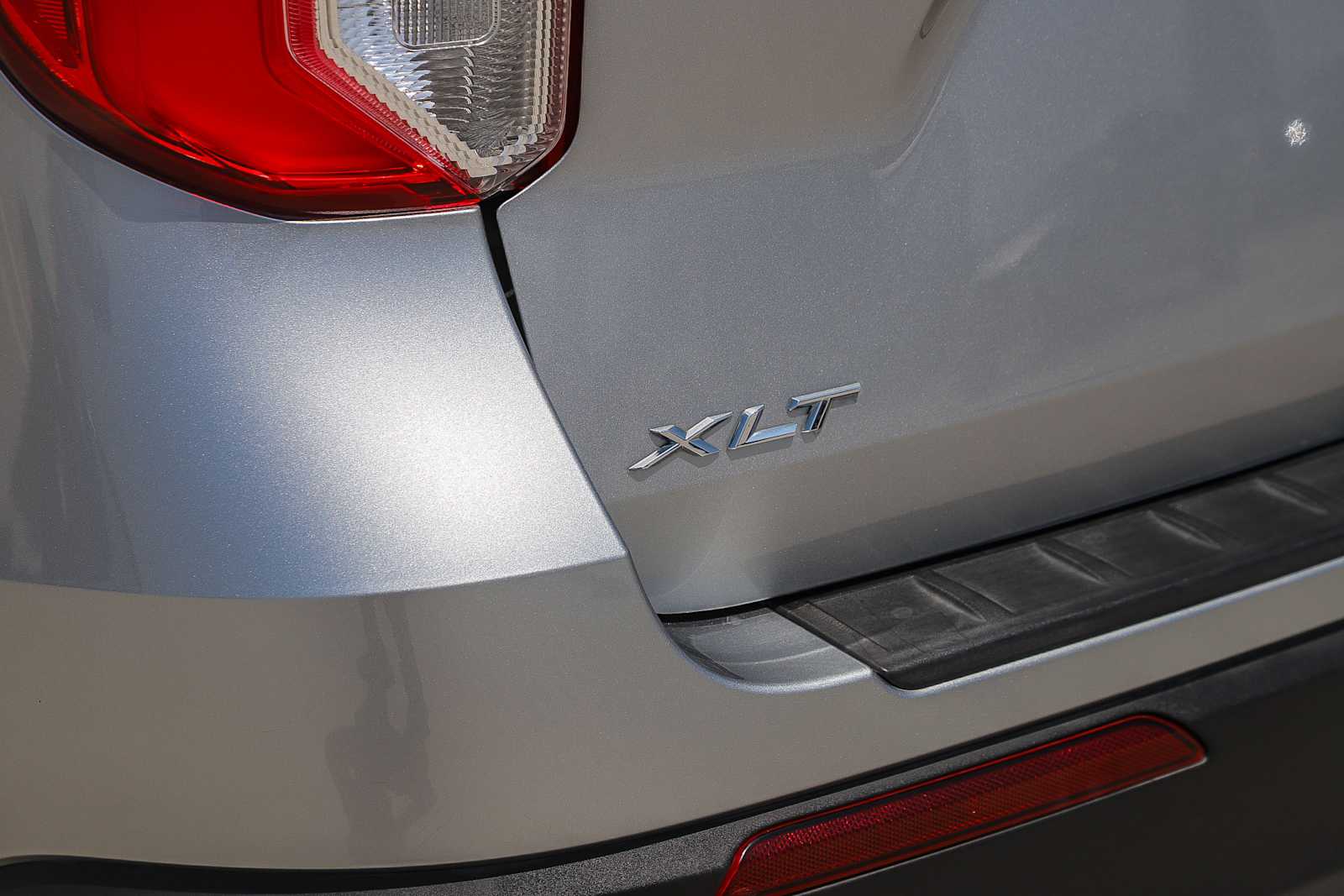 Thumbnail: 2021 Ford Explorer - 11