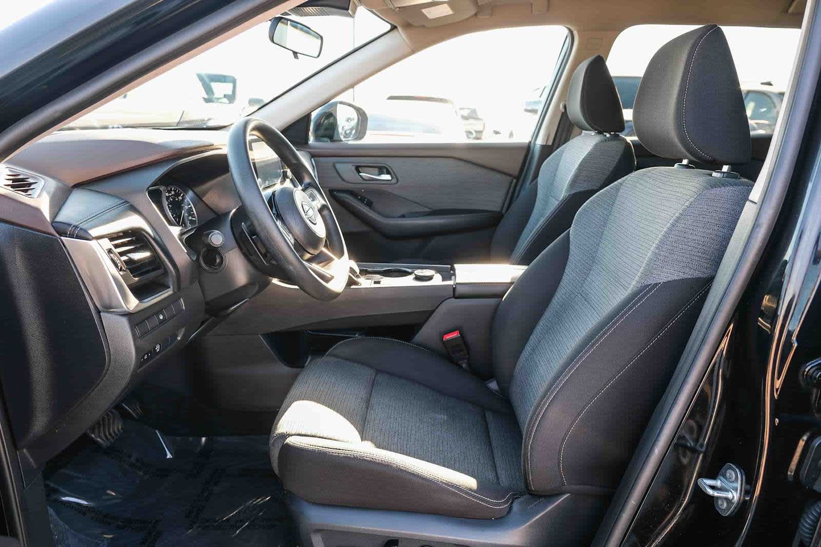 Thumbnail: 2023 Nissan Rogue - 16