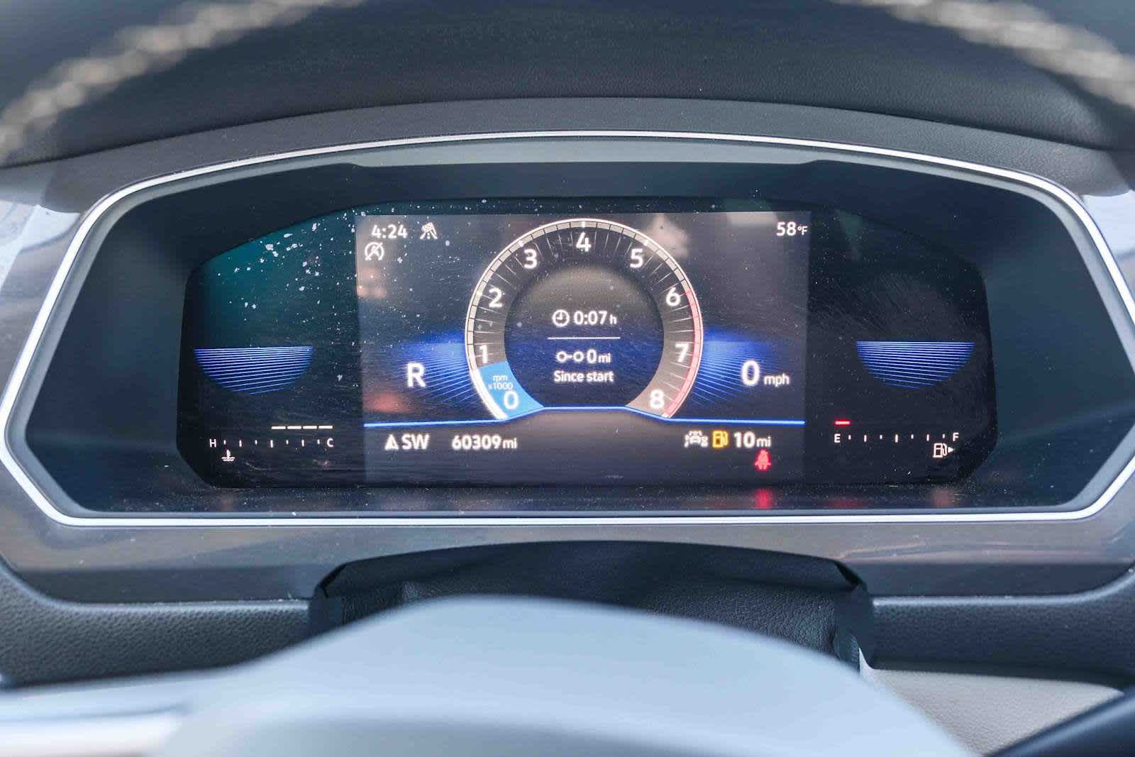 Thumbnail: 2022 Volkswagen Tiguan - 24