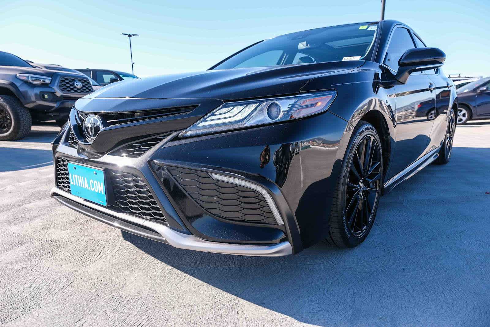 Thumbnail: 2023 Toyota Camry - 11