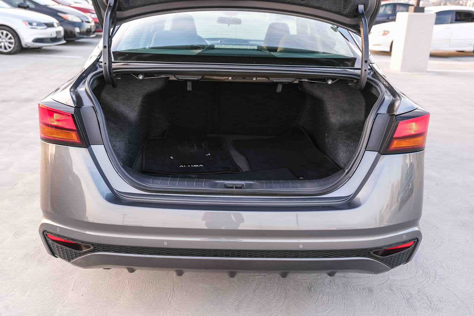 Thumbnail: 2025 Nissan Altima - 27