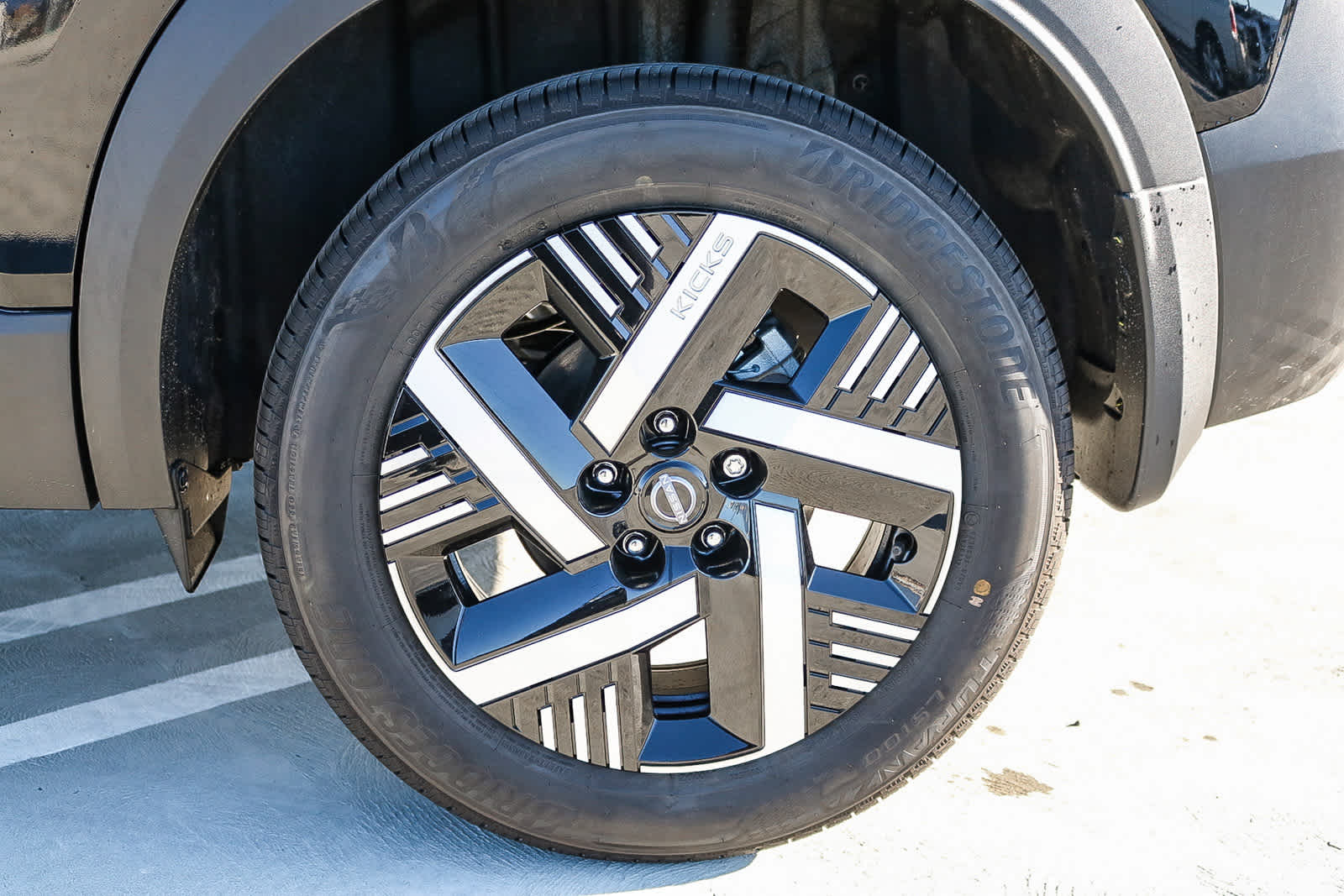 Thumbnail: 2026 Nissan Kicks - 10