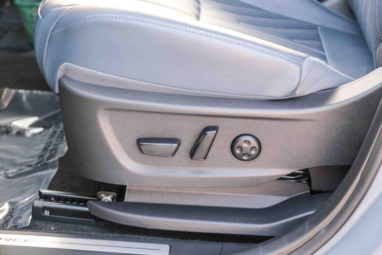 Thumbnail: 2024 Nissan Ariya - 24