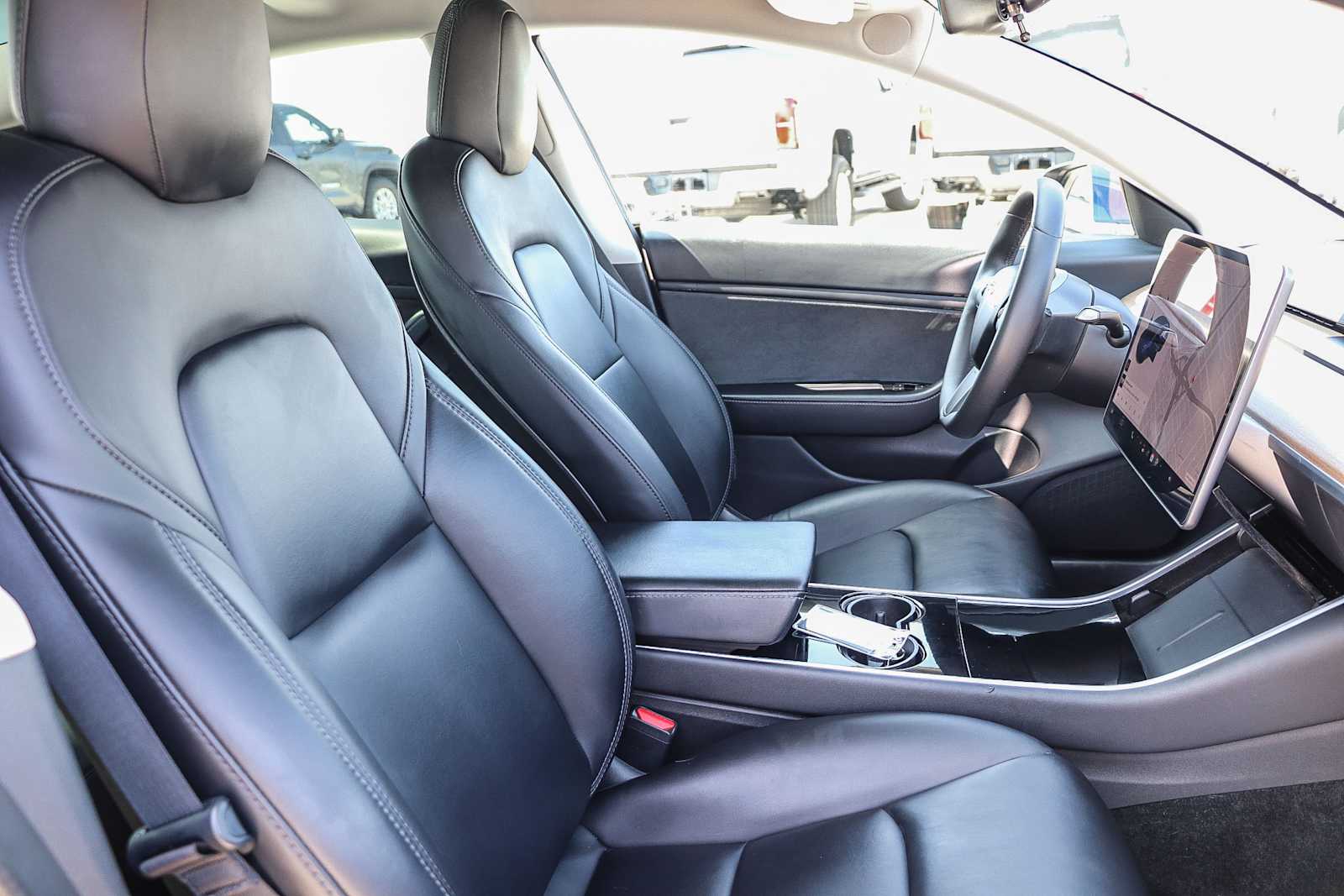 Thumbnail: 2020 Tesla Model 3 - 17