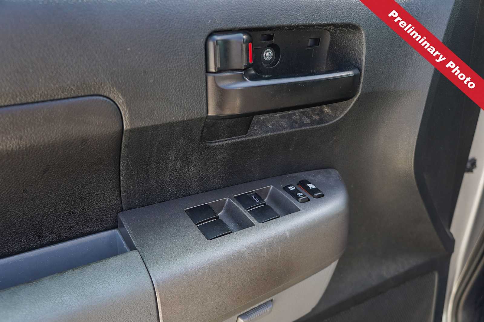 Thumbnail: 2012 Toyota Tundra - 15