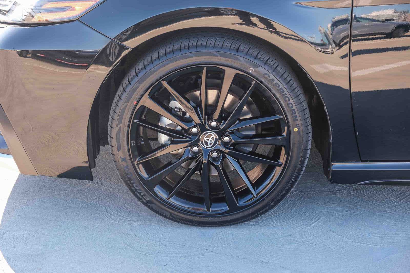 Thumbnail: 2023 Toyota Camry - 10