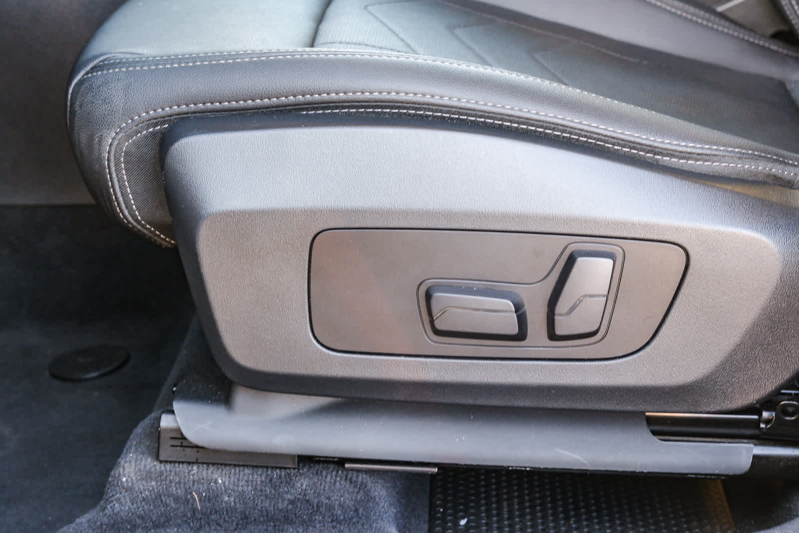 Thumbnail: 2023 BMW X1 - 22