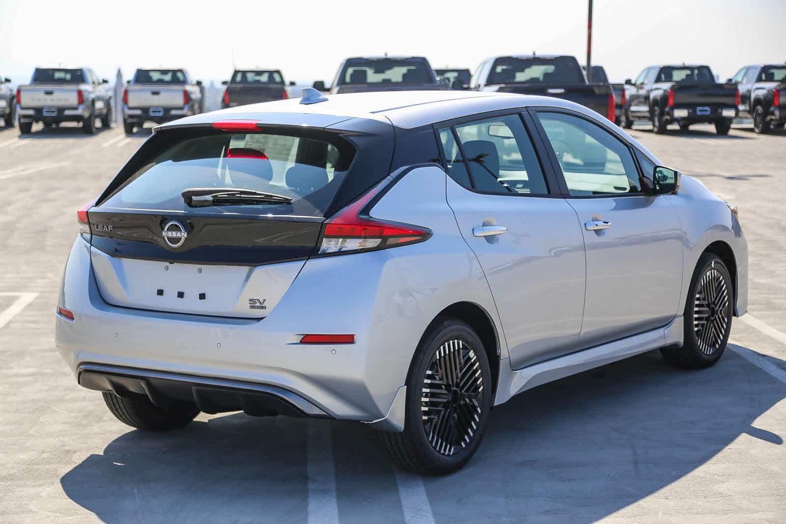 Thumbnail: 2025 Nissan Leaf - 6