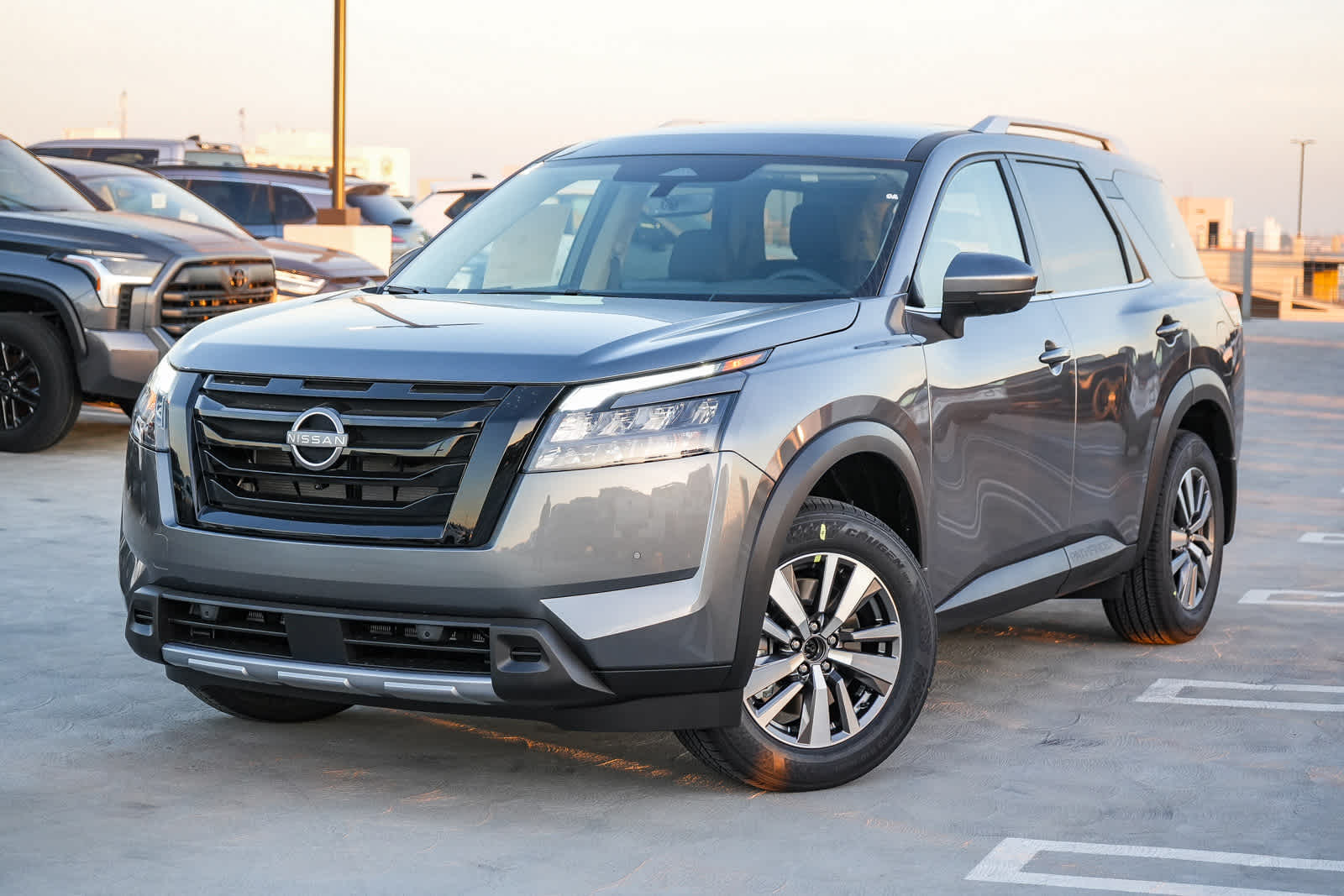 Thumbnail: 2025 Nissan Pathfinder - 1