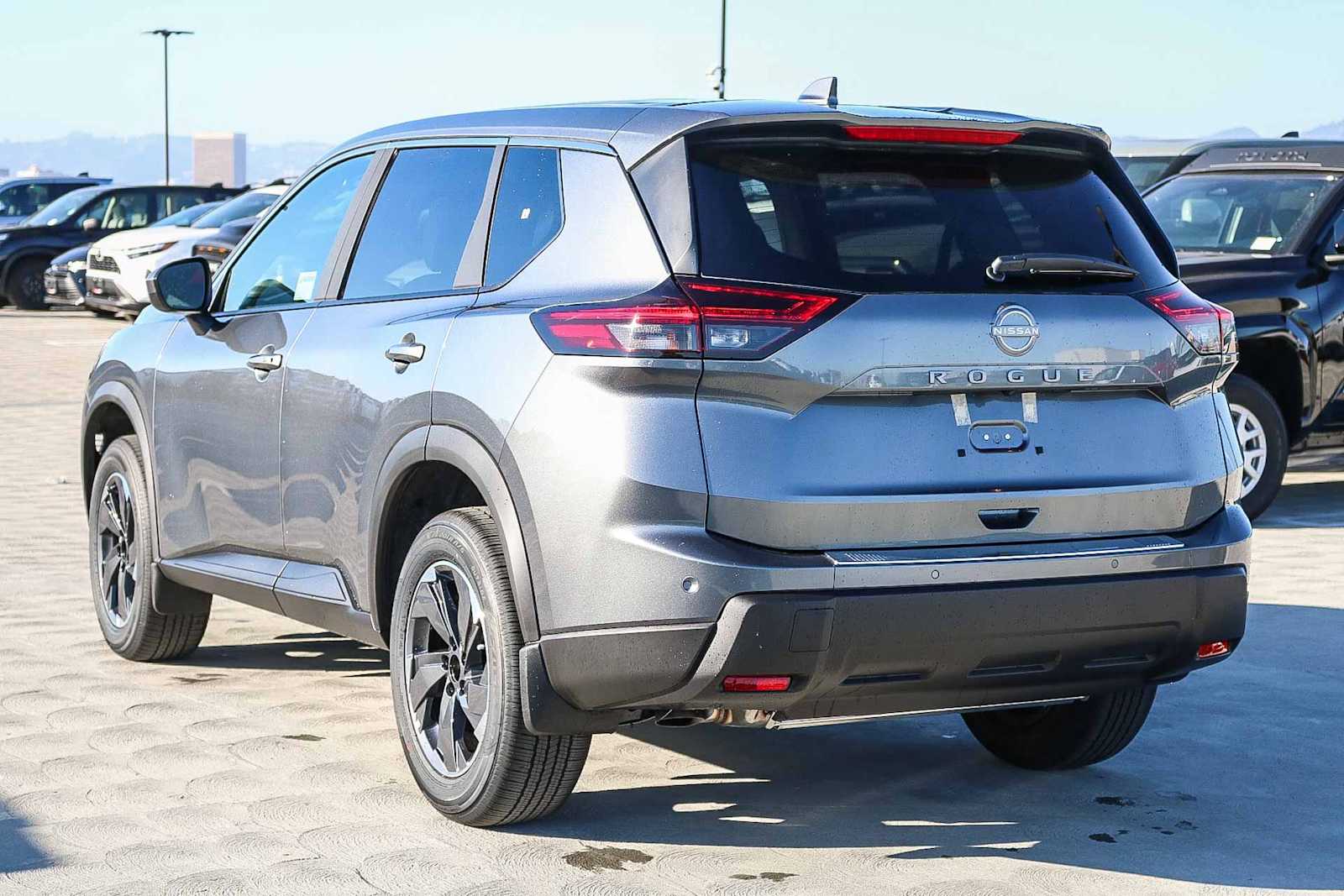 Thumbnail: 2026 Nissan Rogue - 8